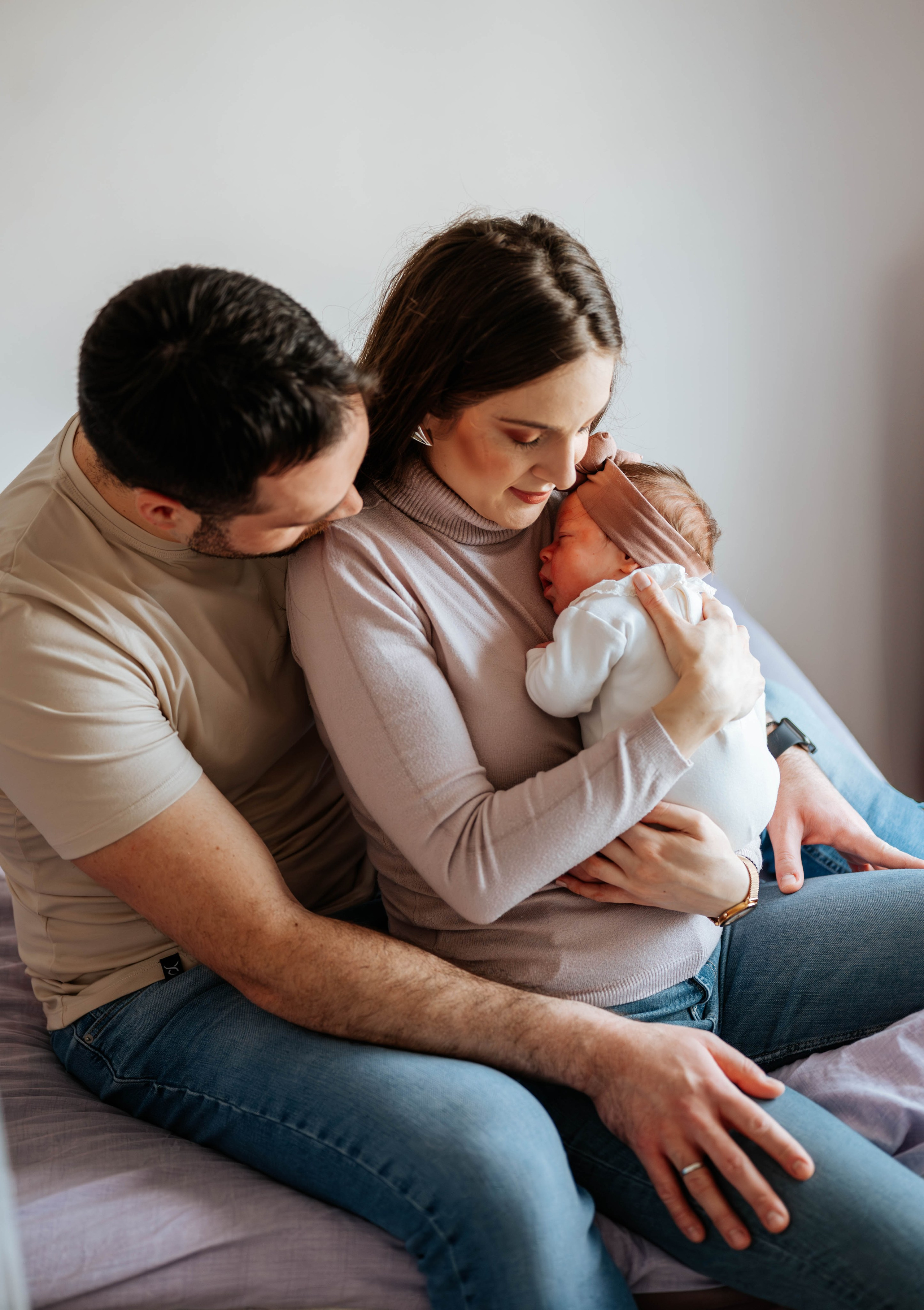 Mila - fotografisanje bebe kod kuće. Dečiji i porodični fotograf