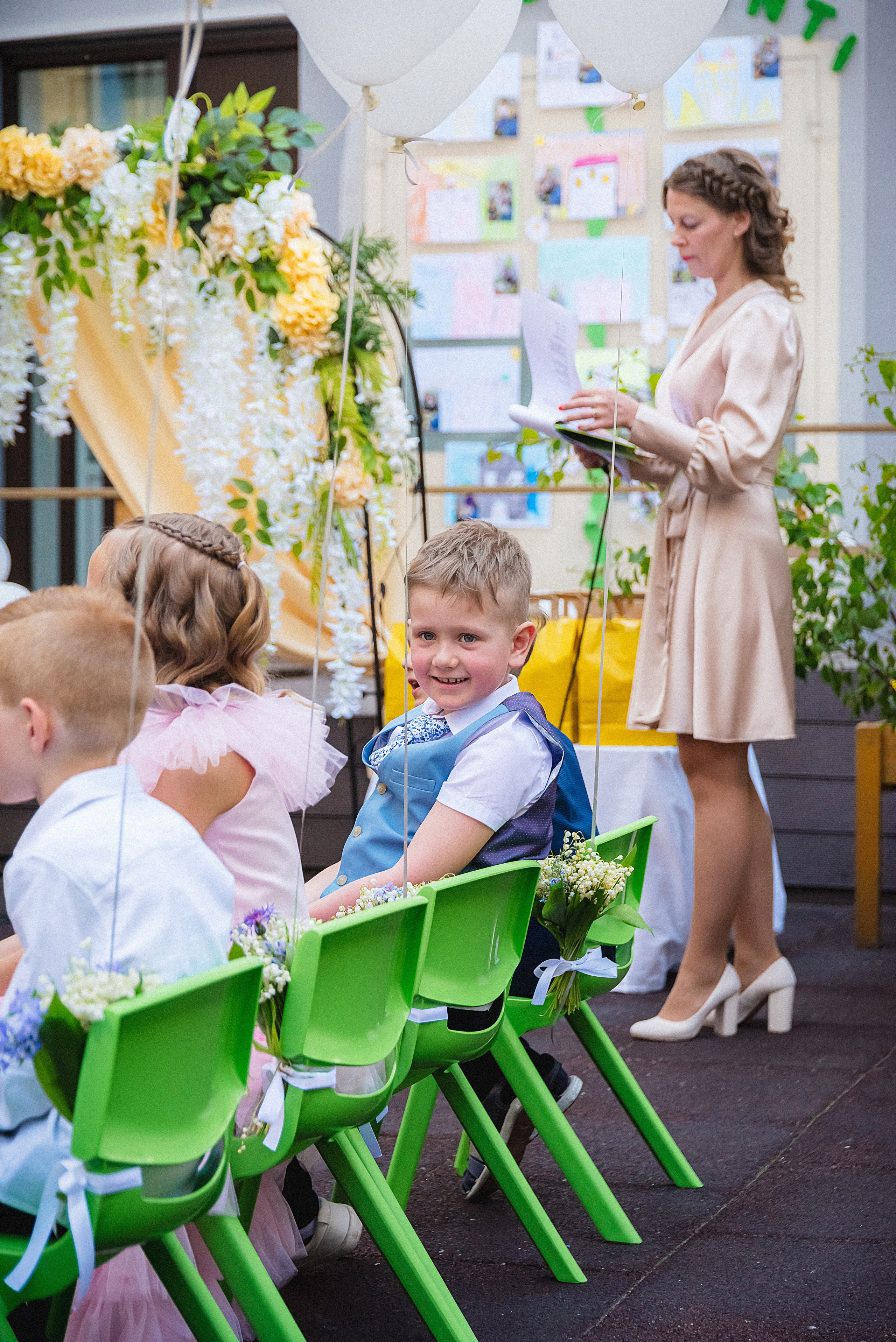 Zīles Skolas Izlaidums. Fotogrāfs Rīgā. Gīmenes, individuālās un dažādu produktu fotosesijas