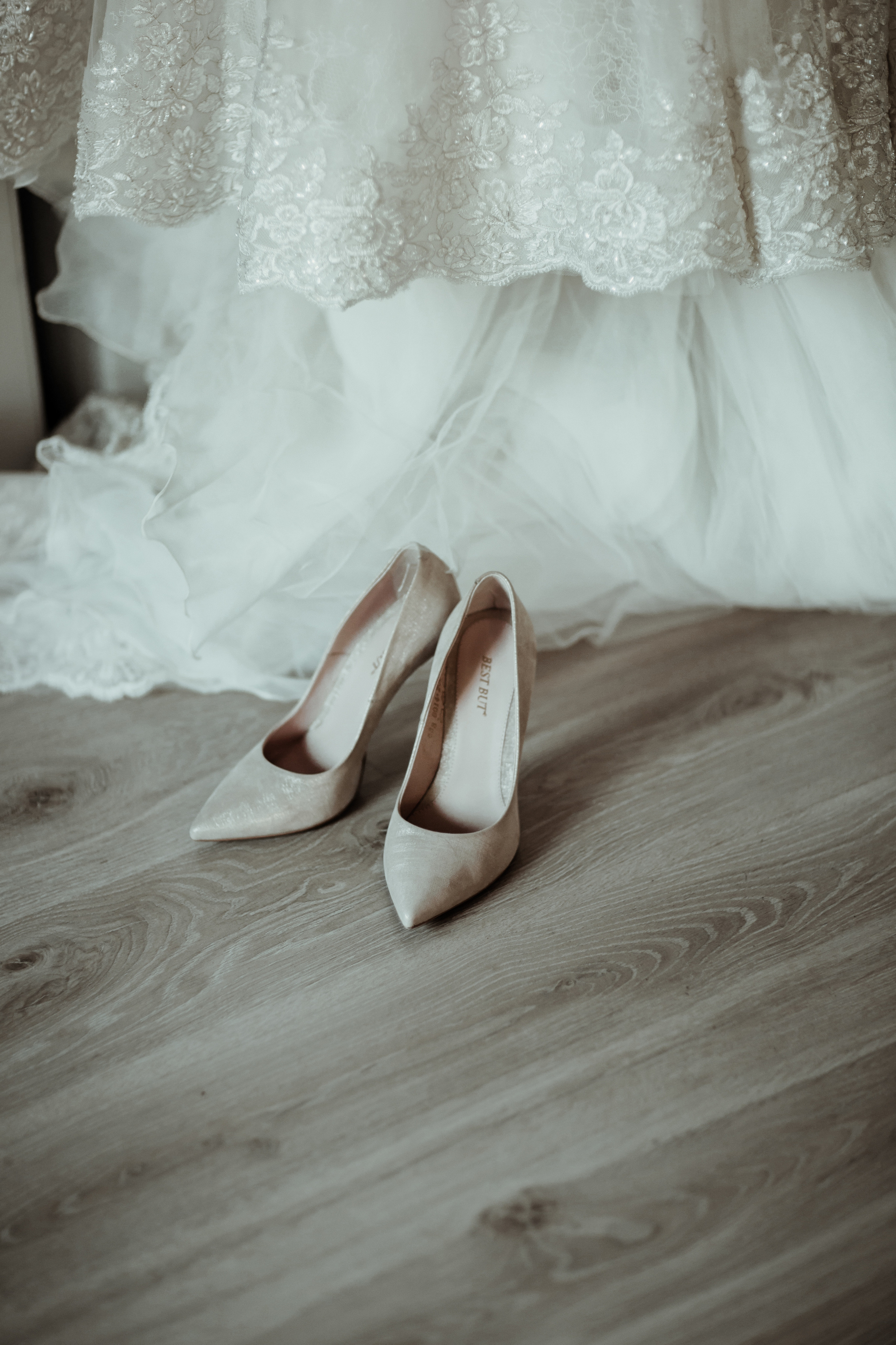 Agne / Arthur. Wedding and family photographer in Lithuania — Yvanessa Gelvano