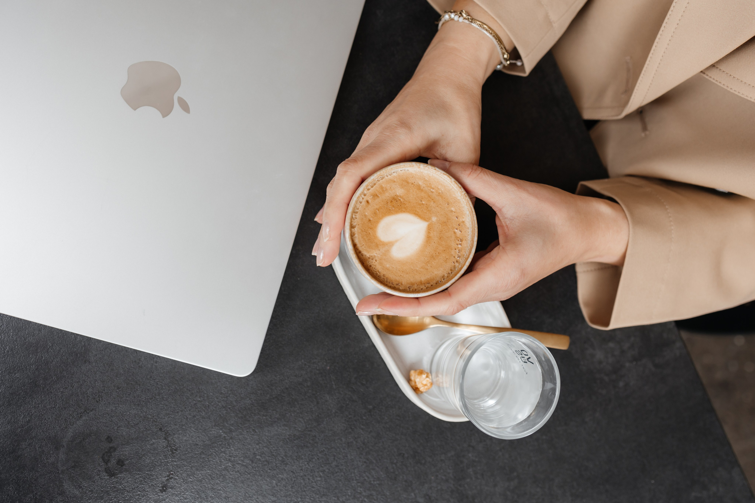 Pamela. Amazing photo session at a time convenient for you. Y