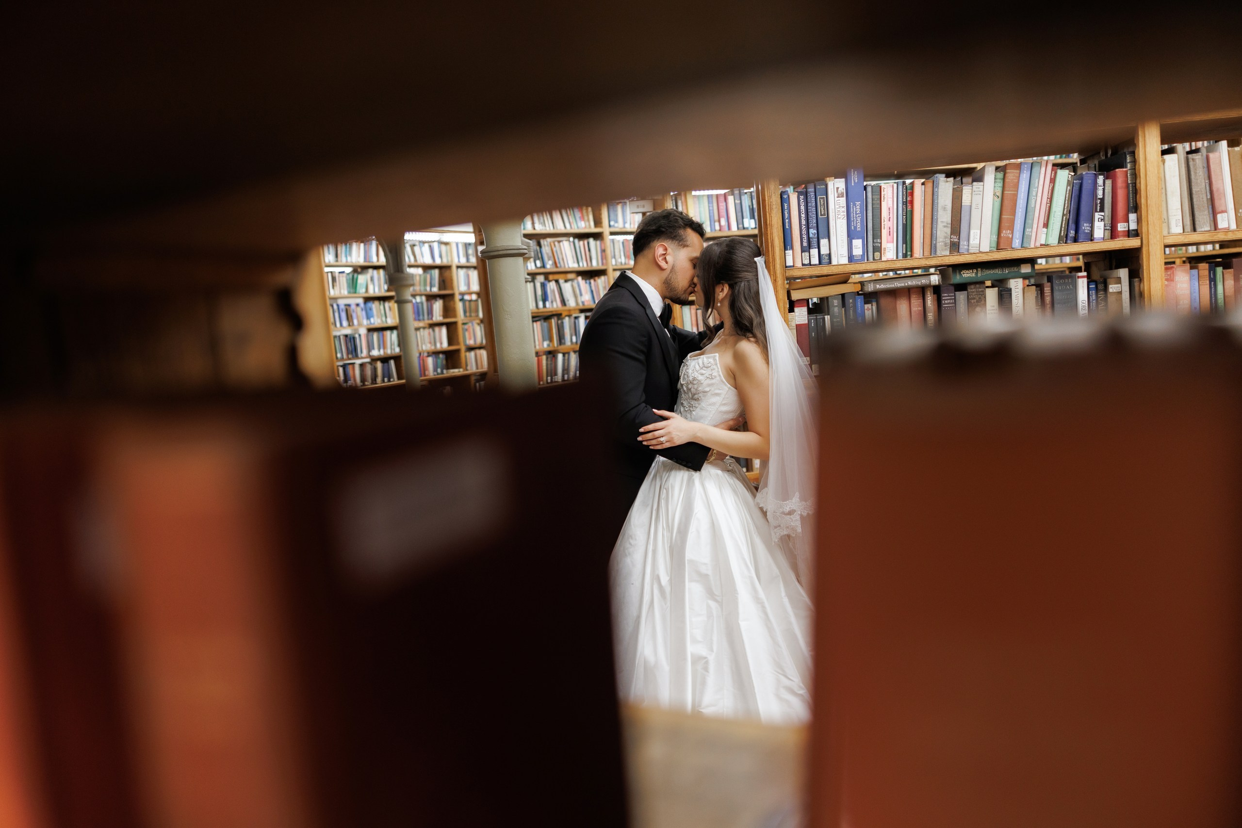 Jewel and Geovany. Wedding Photo & Video