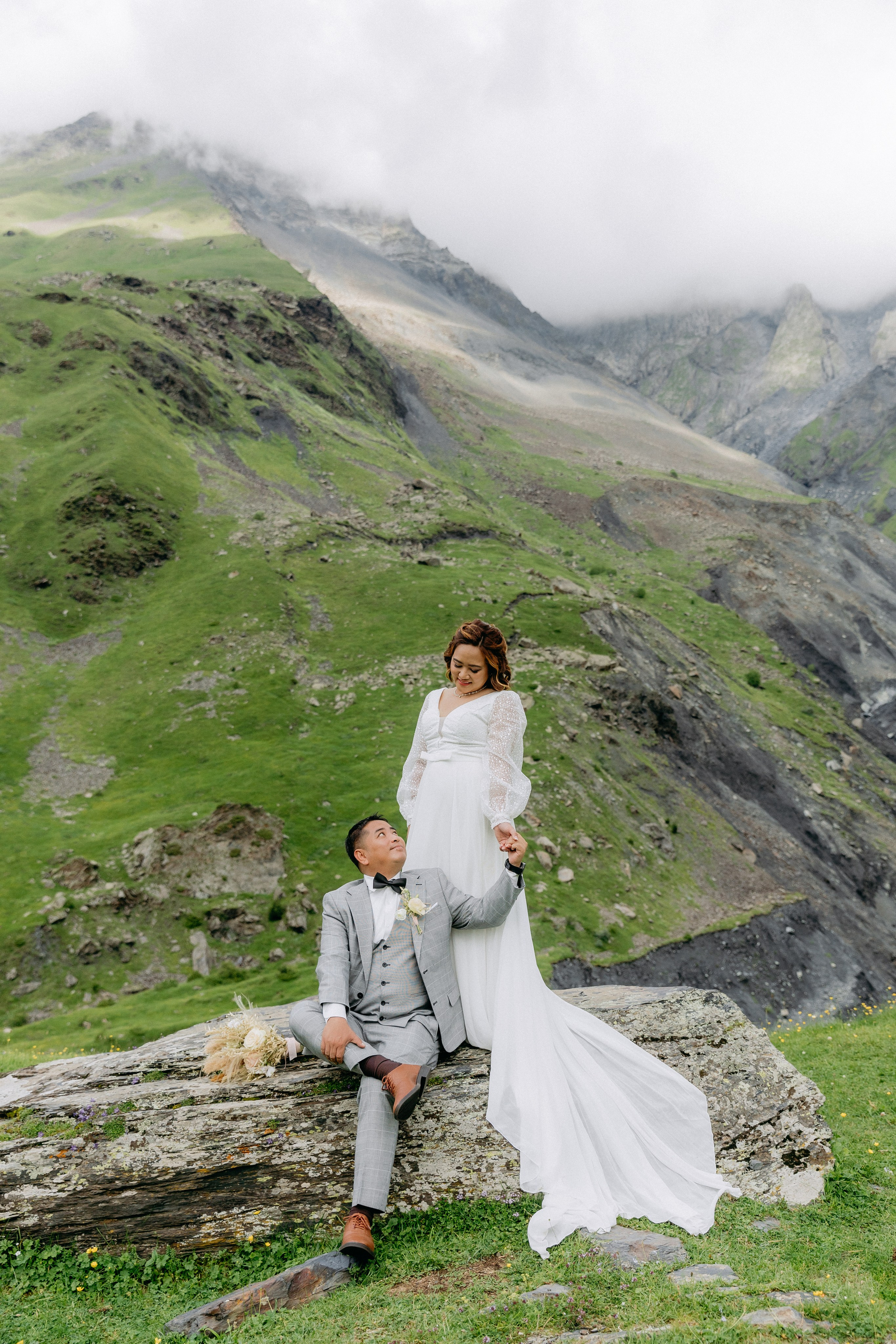 Kazbegi (3,5 hours from Tbilisi)/Казбеги (3,5 часа от Тбилиси). Photographer Anna Nazarenko
