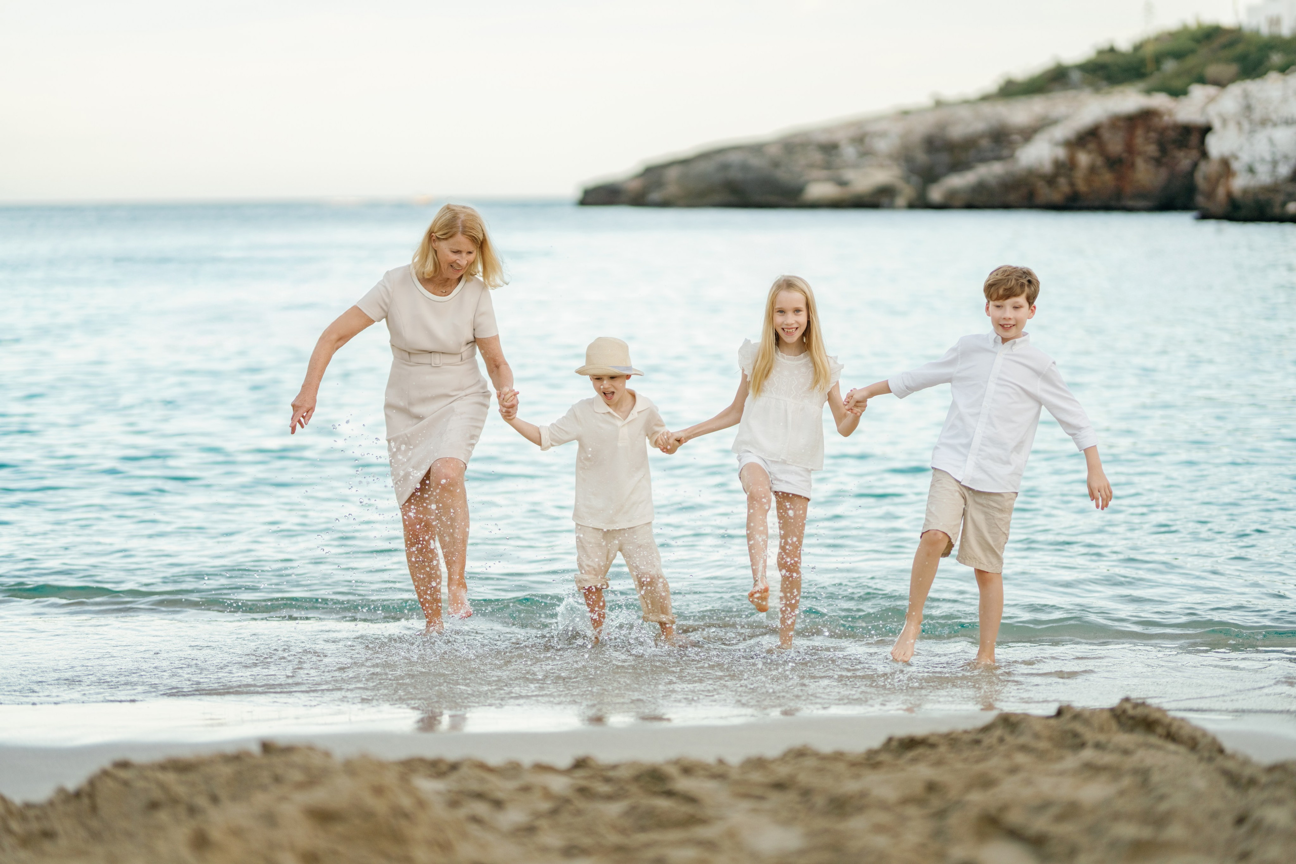 Big family photo session. Photographer in Mallorca