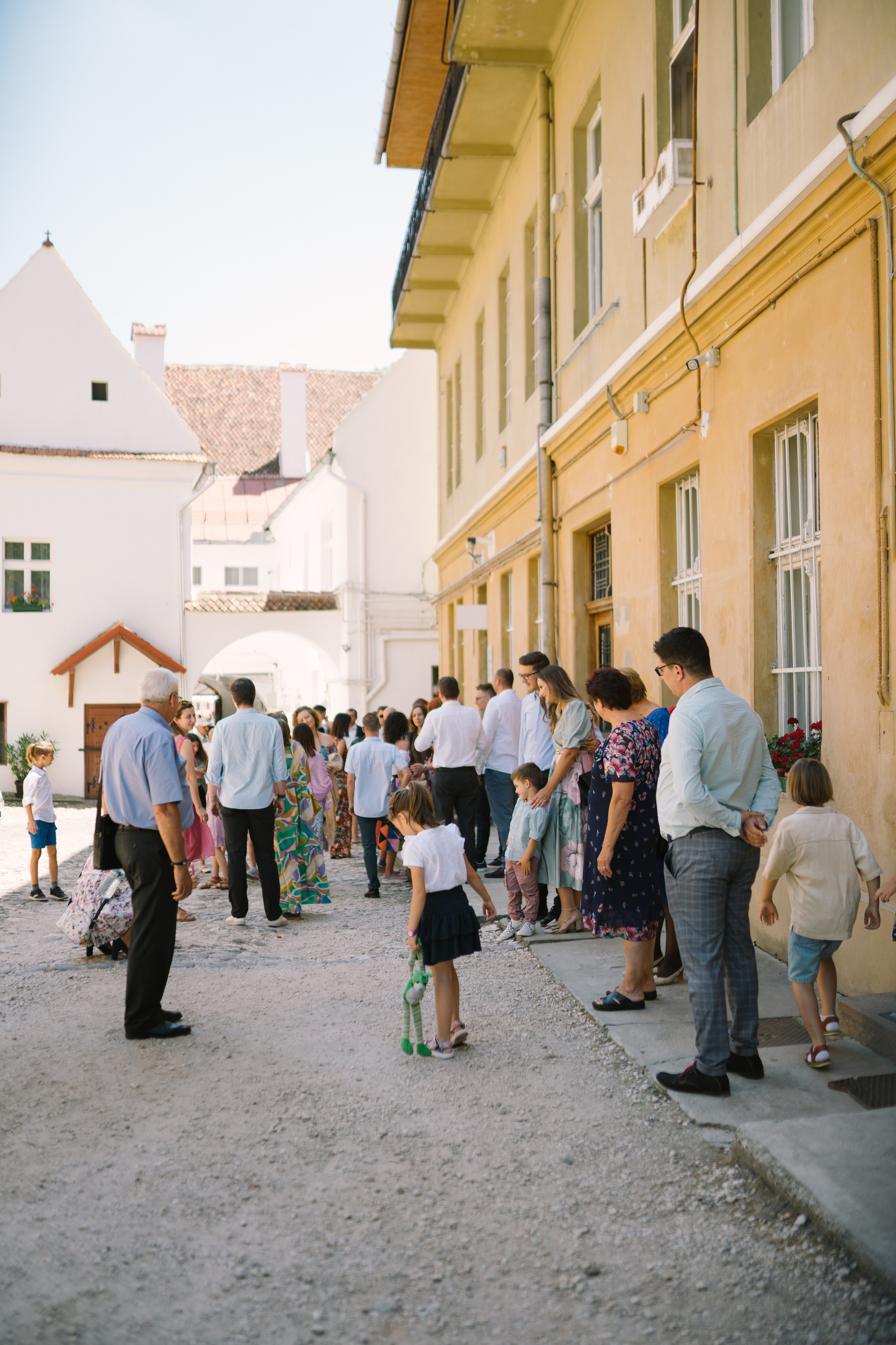 Fotografie de Eveniment Brașov: Povești Vizuale | Mădălina Beda. Madalina Beda- Artist vizual, fotograf, doula la nastere, consultant babywearing Brasov si in toata tara