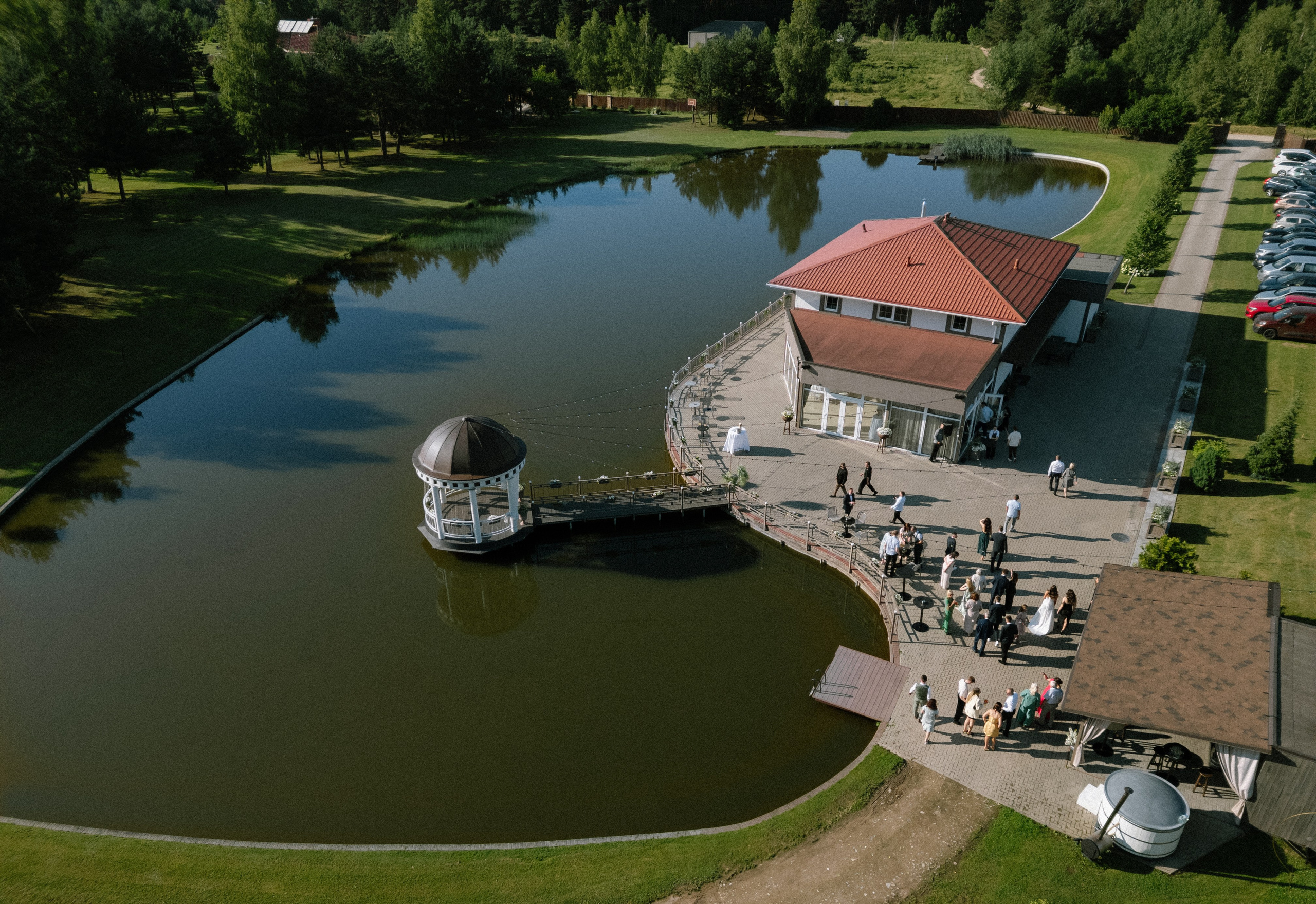 Vestuvės VU Botanikos sode Kairėnuose | Vilma ir Osmundas