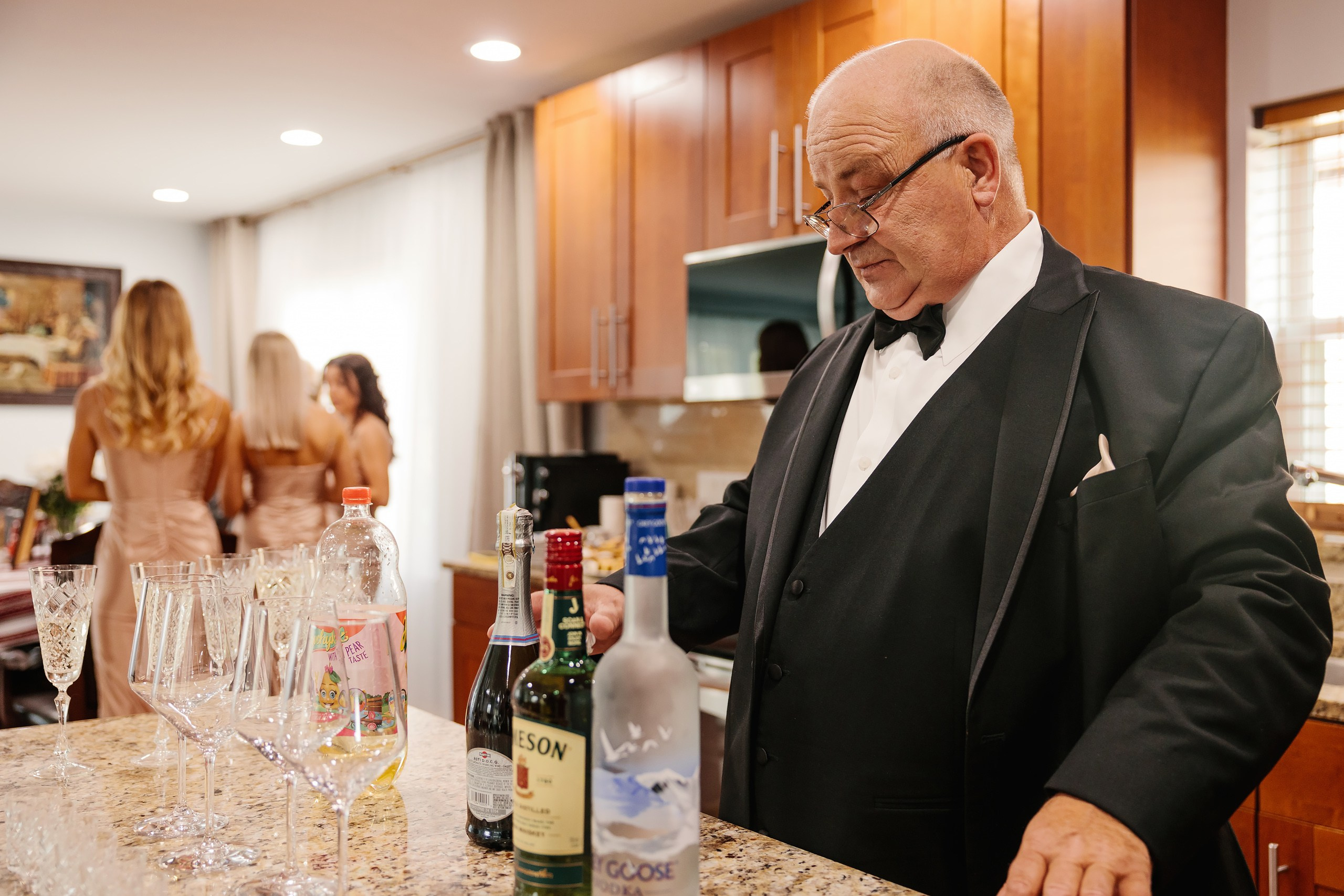 05.10.2024 Wedding. Wedding family event photographer in Chicago Nick Yushevich