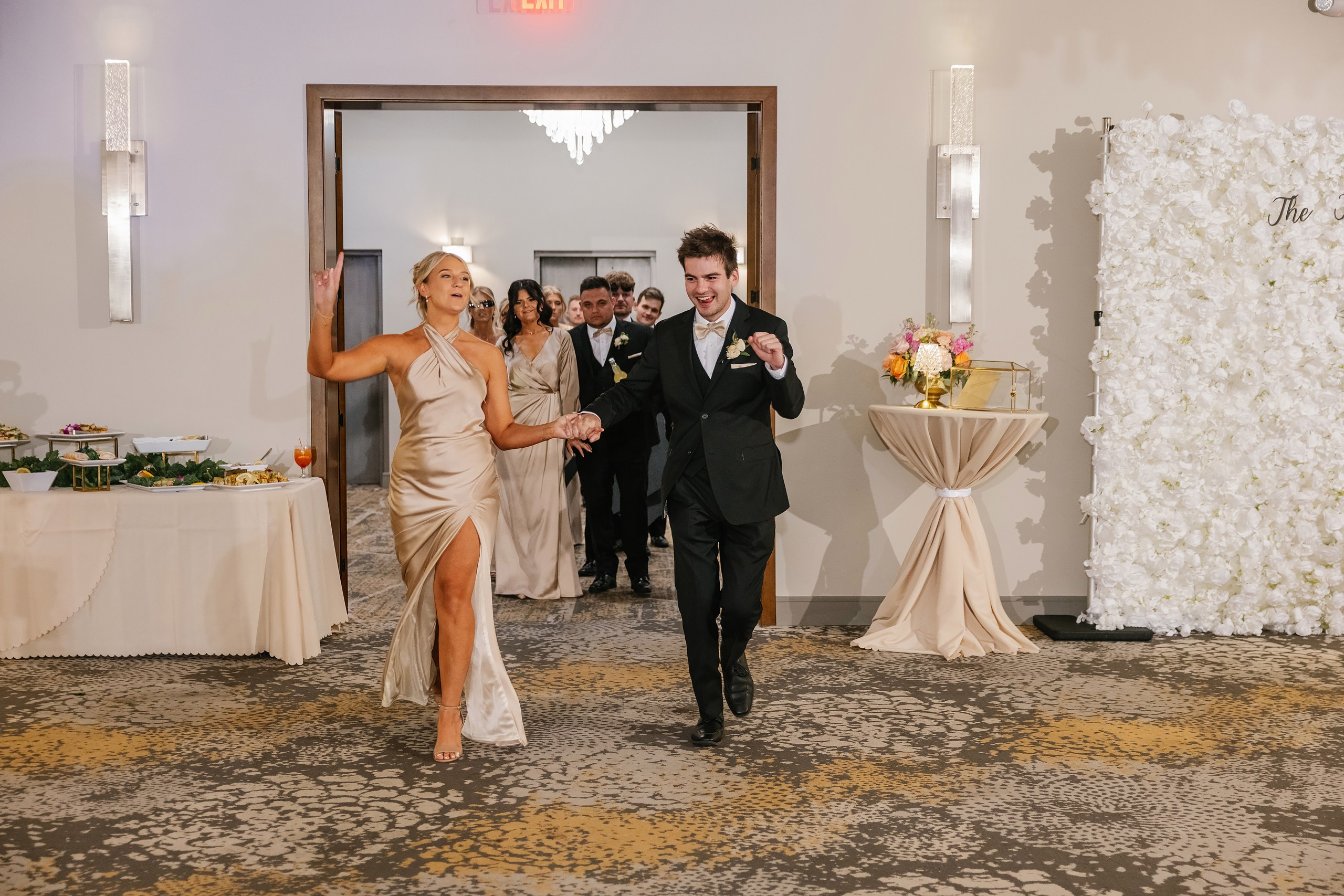 09.06.2025 Wedding. Wedding family event photographer in Chicago Nick Yushevich