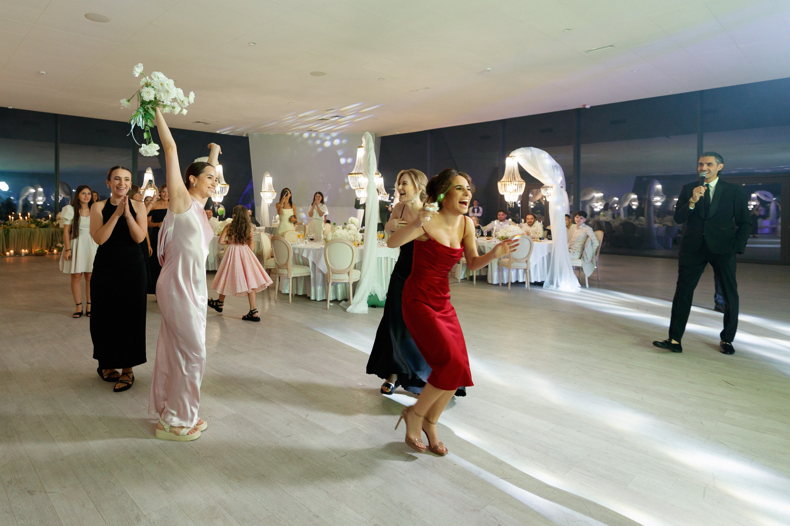 Liveriu & Tatiana | Fotografie de nuntă. Scarlat Photography