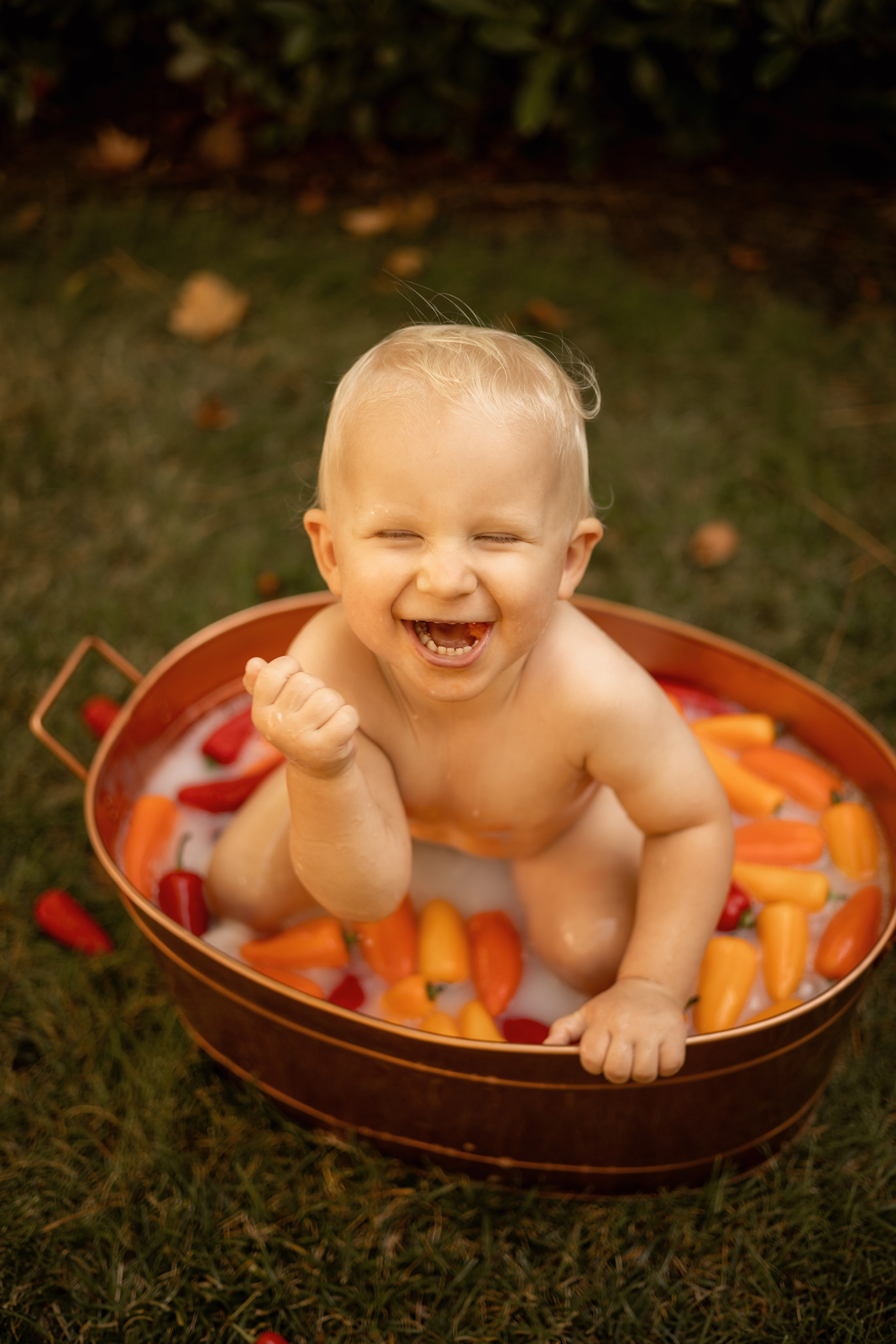 Newborn baby in the tub. Bay Area Photographer: family, maternity, love story, wedding