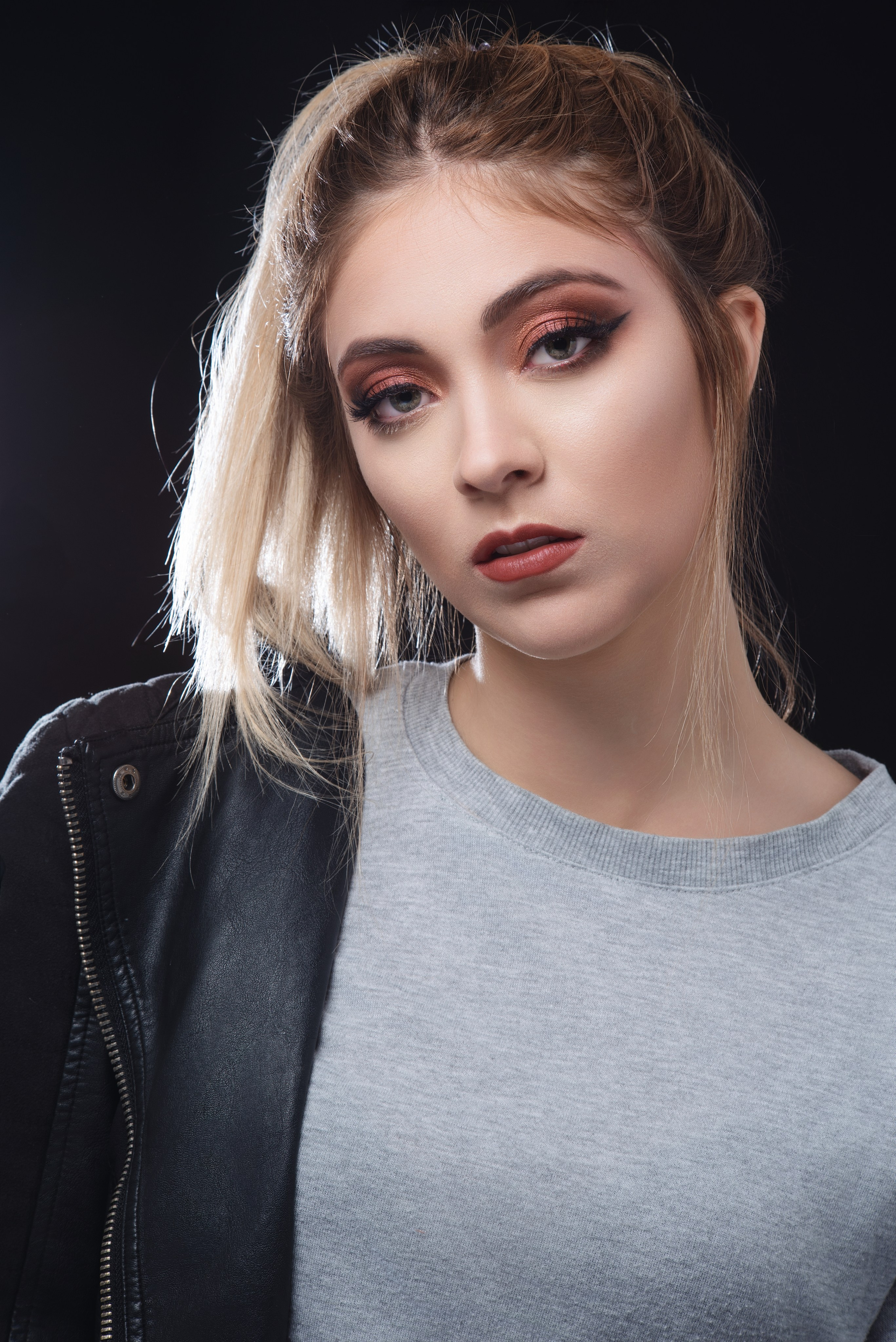 Portraits. Www.jomcstudio.com