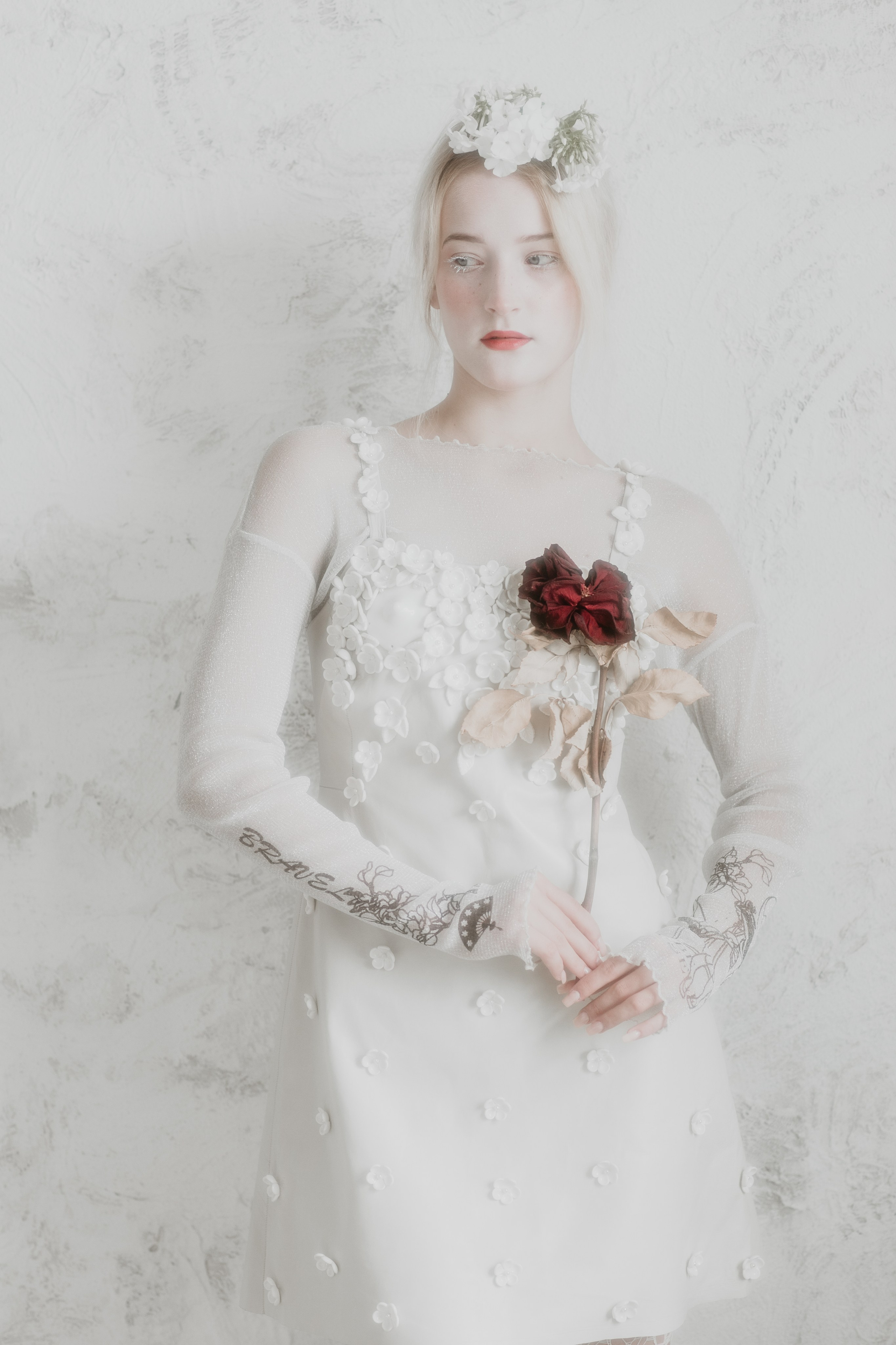 Kleitas dekors: Anita Ance Bruņeniece Kleita: ArtandFashion Riga Jelena  Mihailova Modele: Elīna Marcenkova  MUAH : Elina  Marcenkova  Stils& foto:  Sandra Garanča