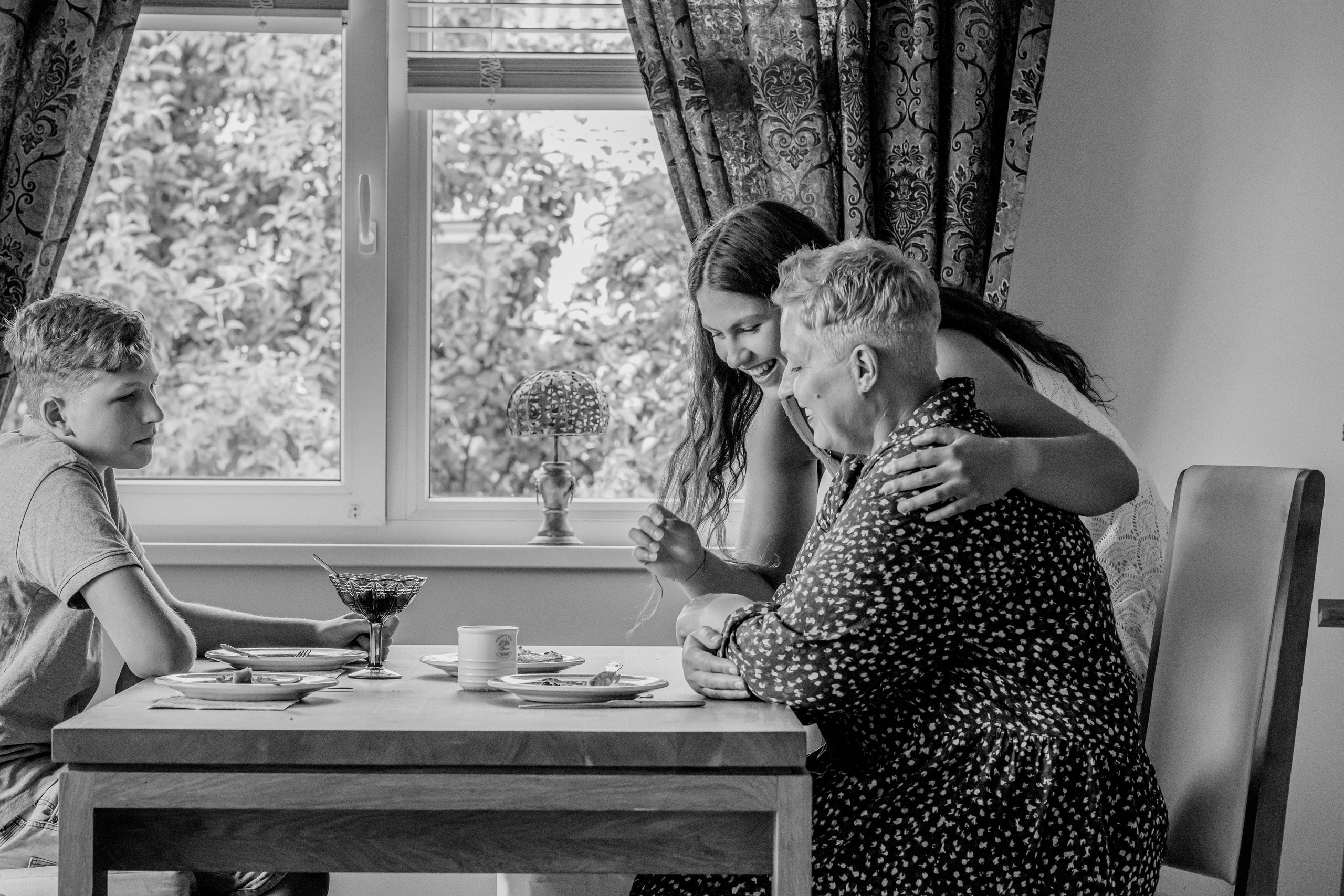 Šeimos pietus. Wedding and family photographer in Lithuania — Yvanessa Gelvano