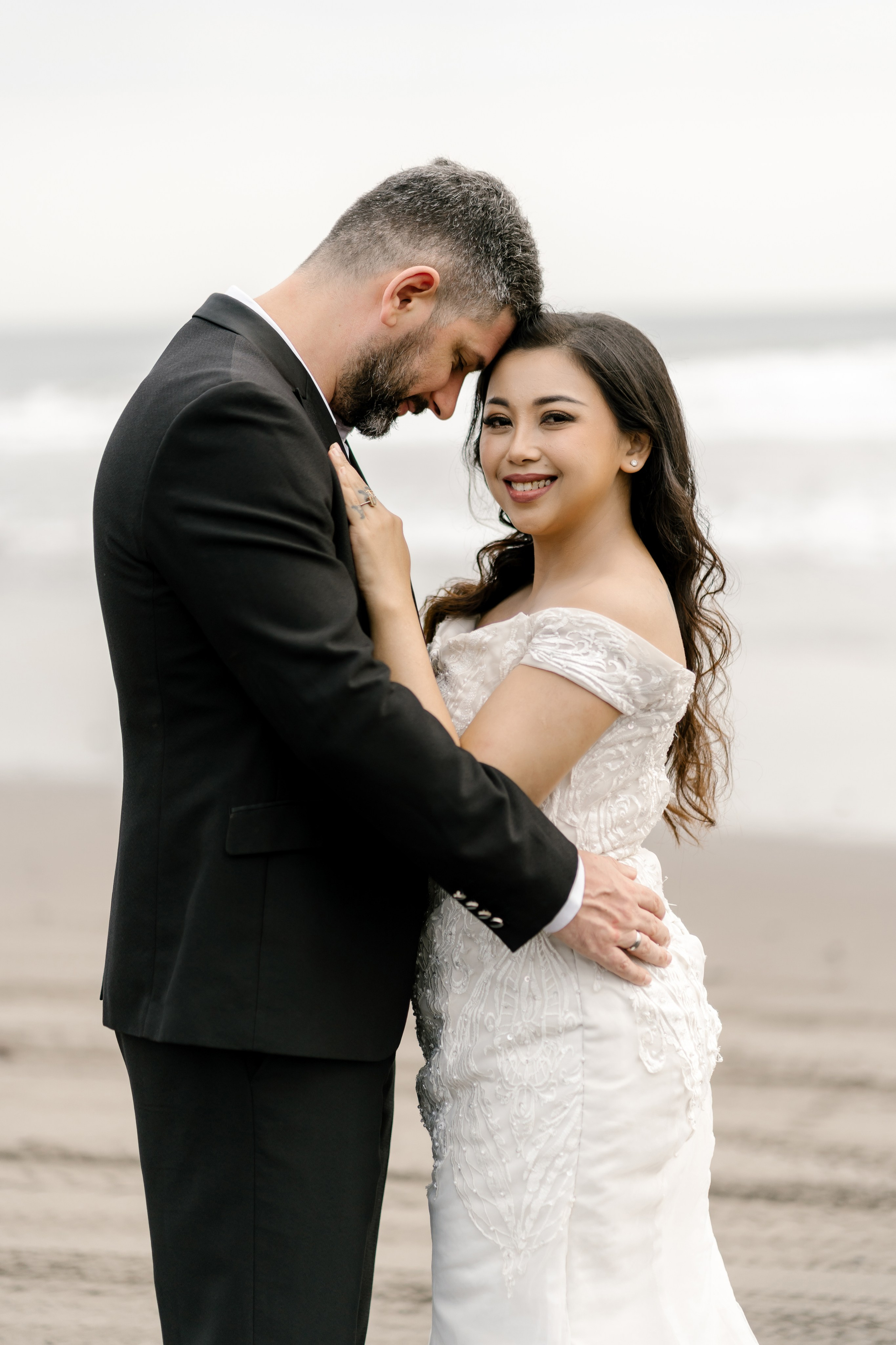 Honeymoon Photoshoot in Bali. Female Photographer in Bali