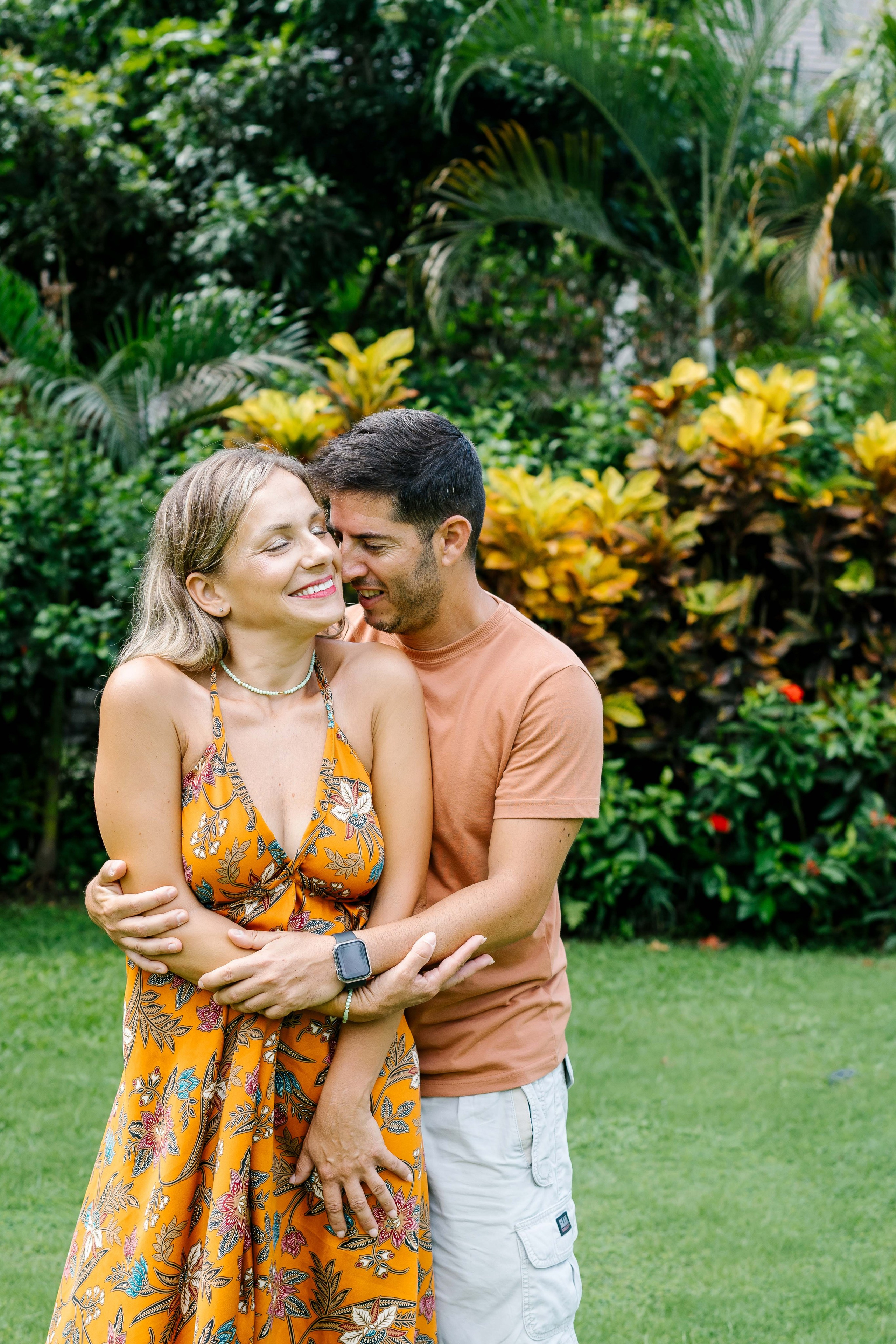 Honeymoon Photoshoot in bali. Female Photographer in Bali