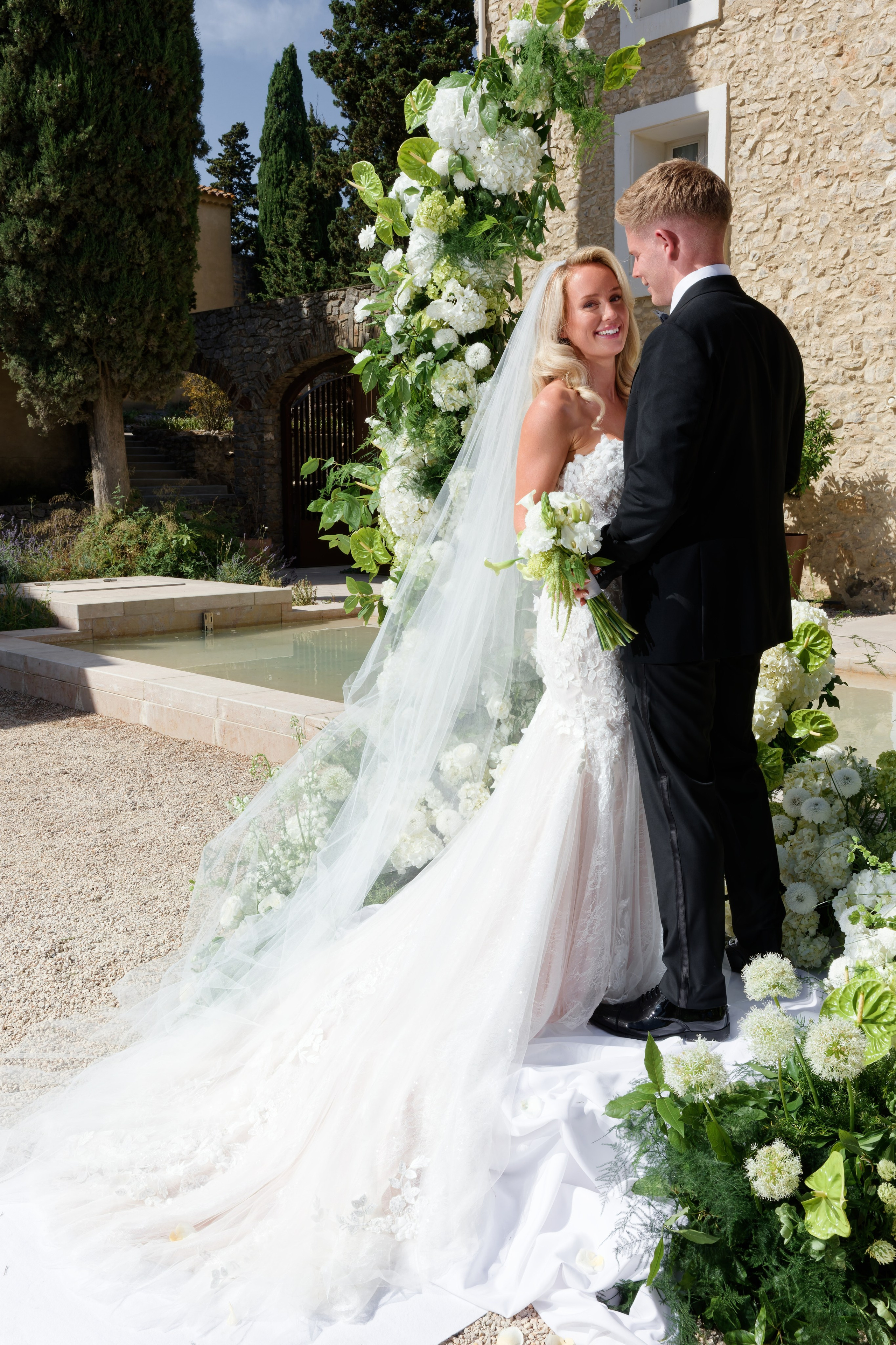 Wedding at Château L’Hospitalet in Narbonne, France. Destination Wedding Photographer — Nikita Burtsev