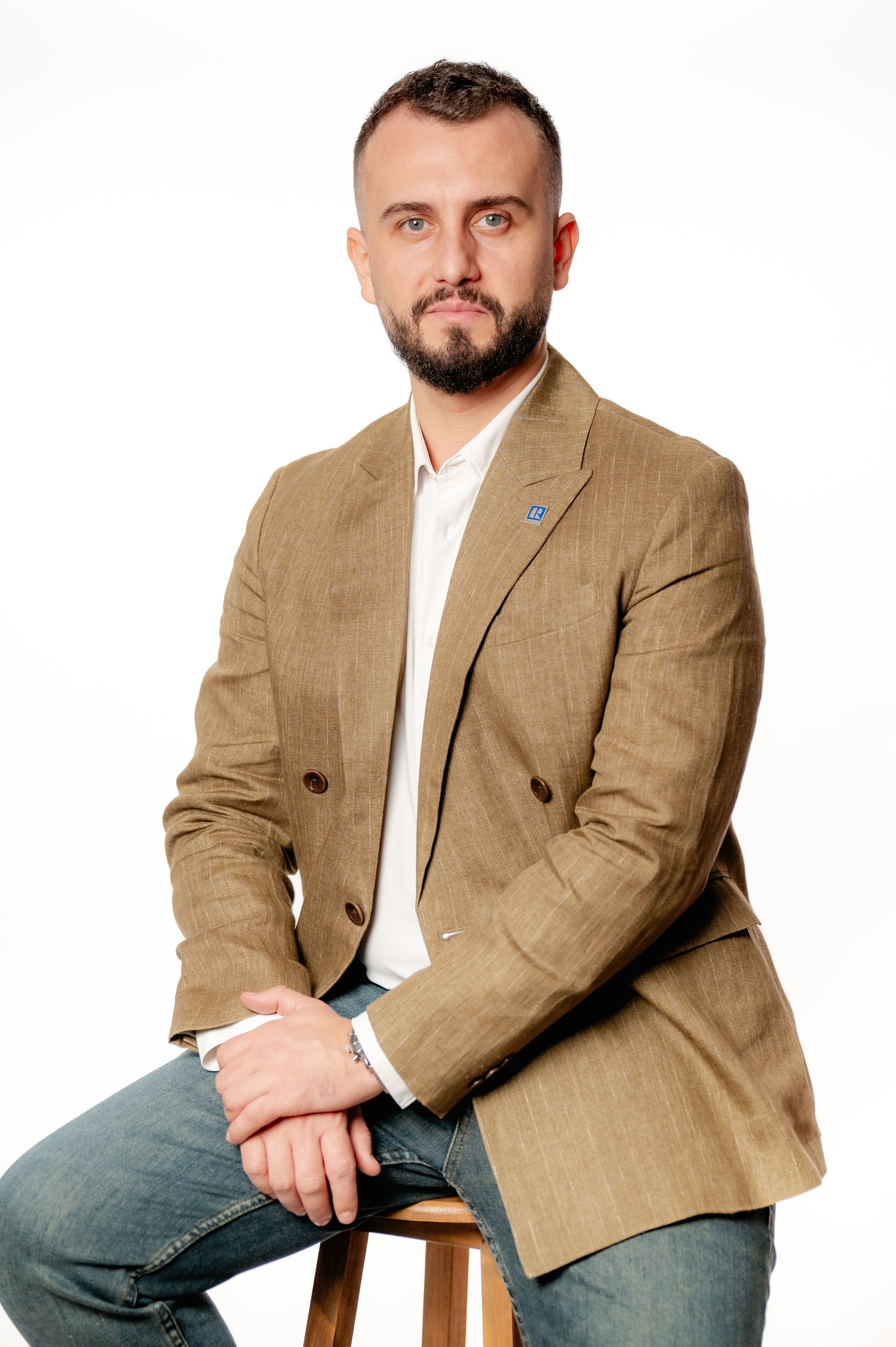 Alex. Andrei Samuel – Fotograf București | Evenimente, Studio, Imobiliare, Produs