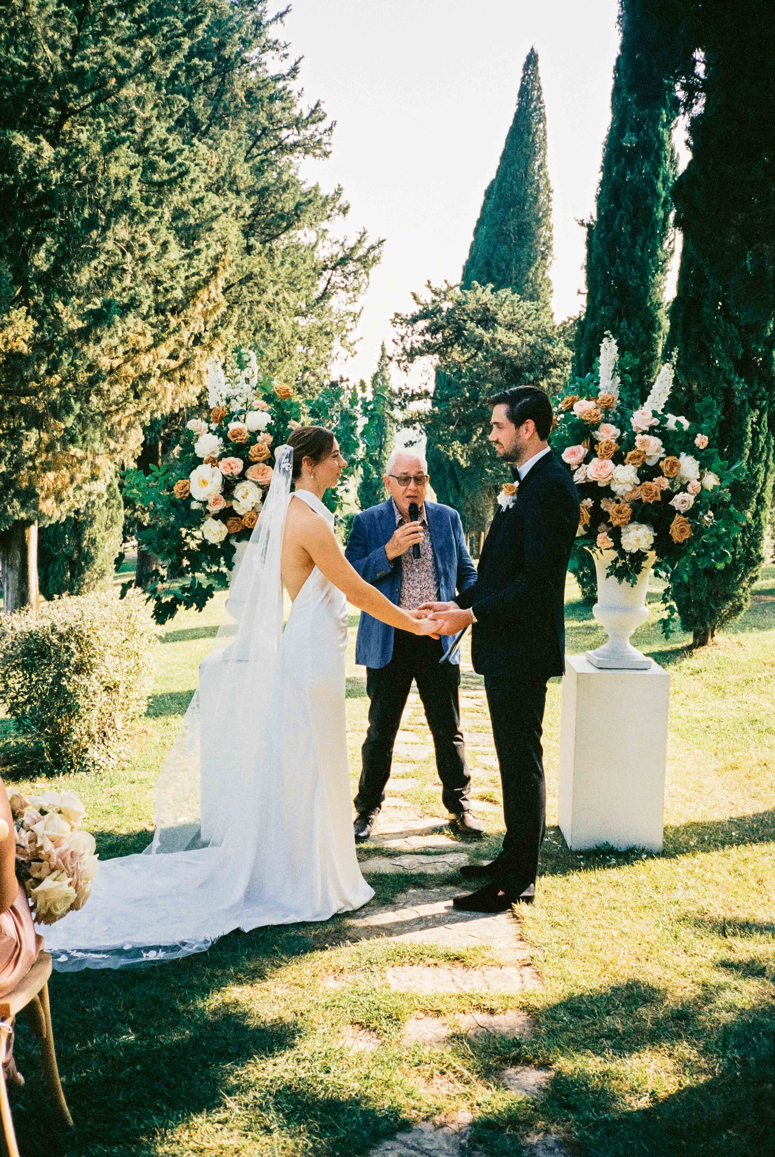 Emotional wedding at Borgo Bastia Creti, a wedding venue in Tuscany Umbria