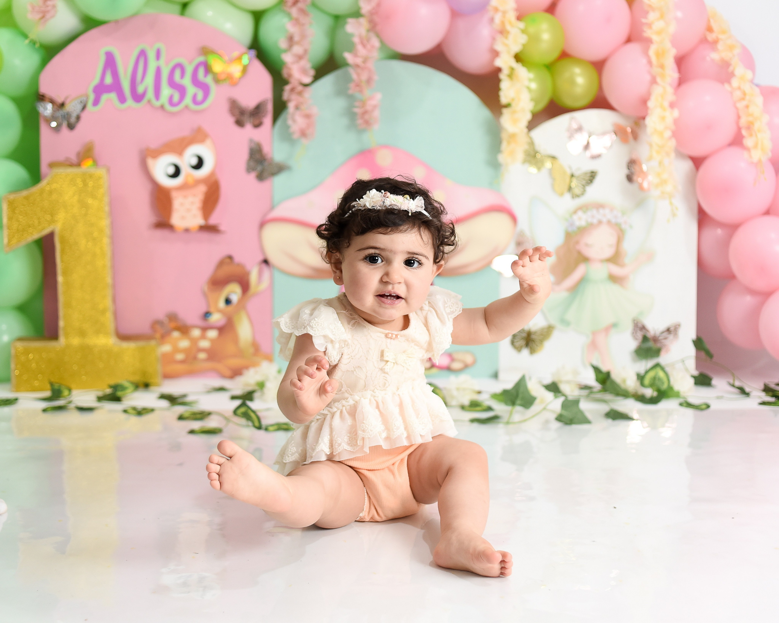 Sesión 1er año de Aliss. Temática: Bosque encantado. Fotografo de casamiento en misiones y fotógrafo de familia  Posadas