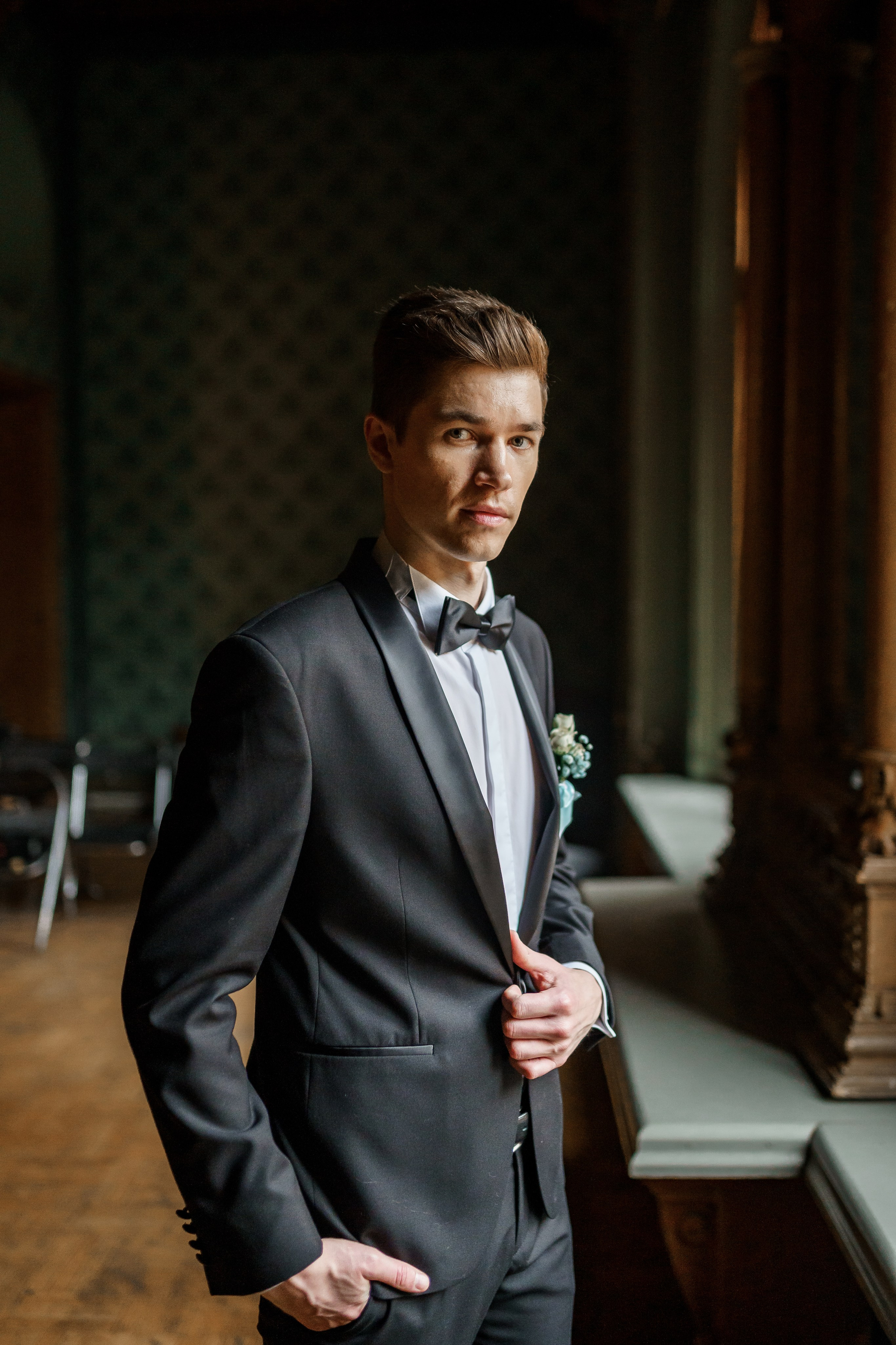 Der Bräutigam. Hochzeits- und Reportagefotograf für München, Regensburg, Deutschland RED LINE Media