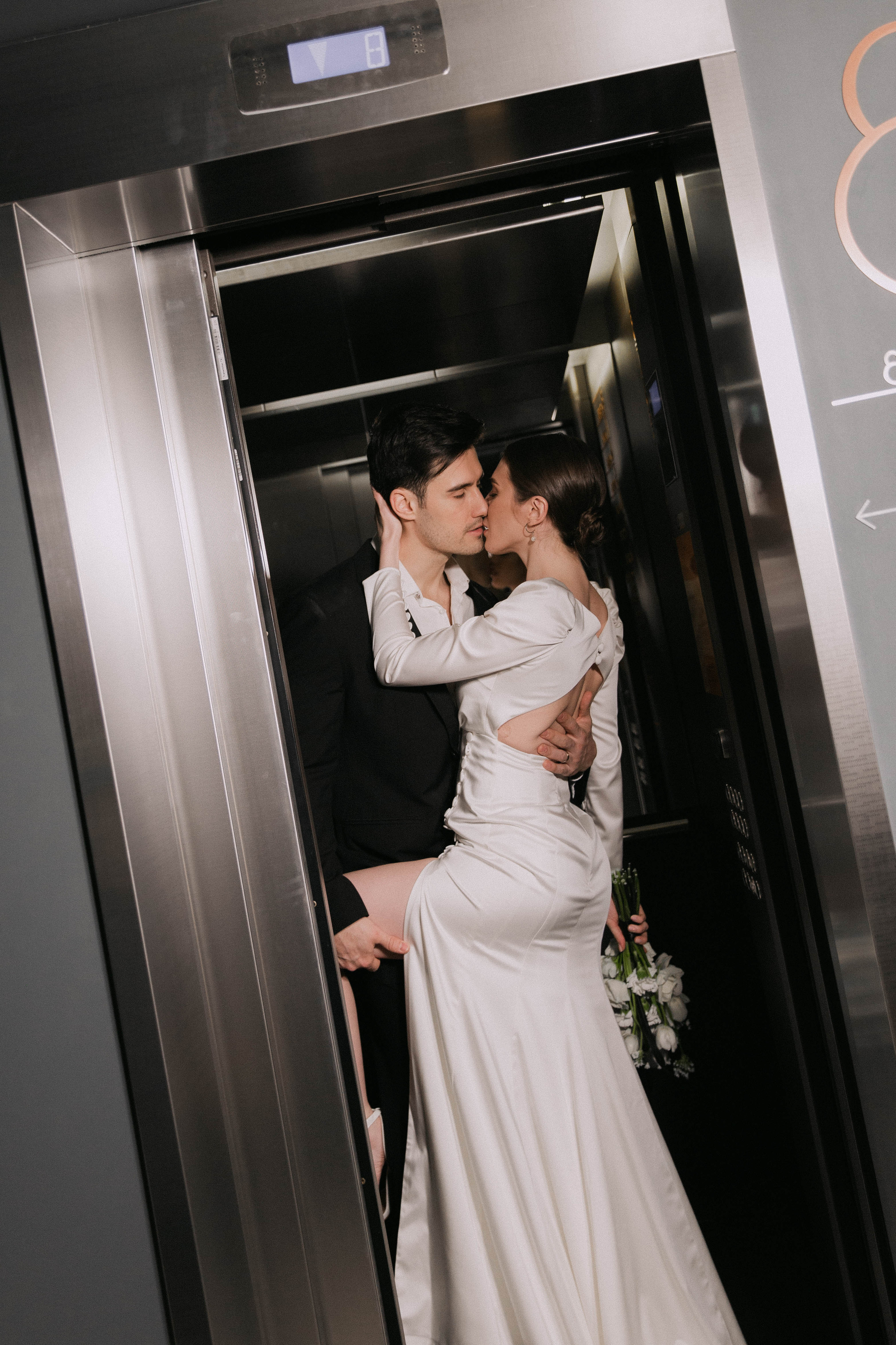 Совместные сборы в отеле. Ксюша и Кристиан. Wedding and family photographer Moscow Riyadh