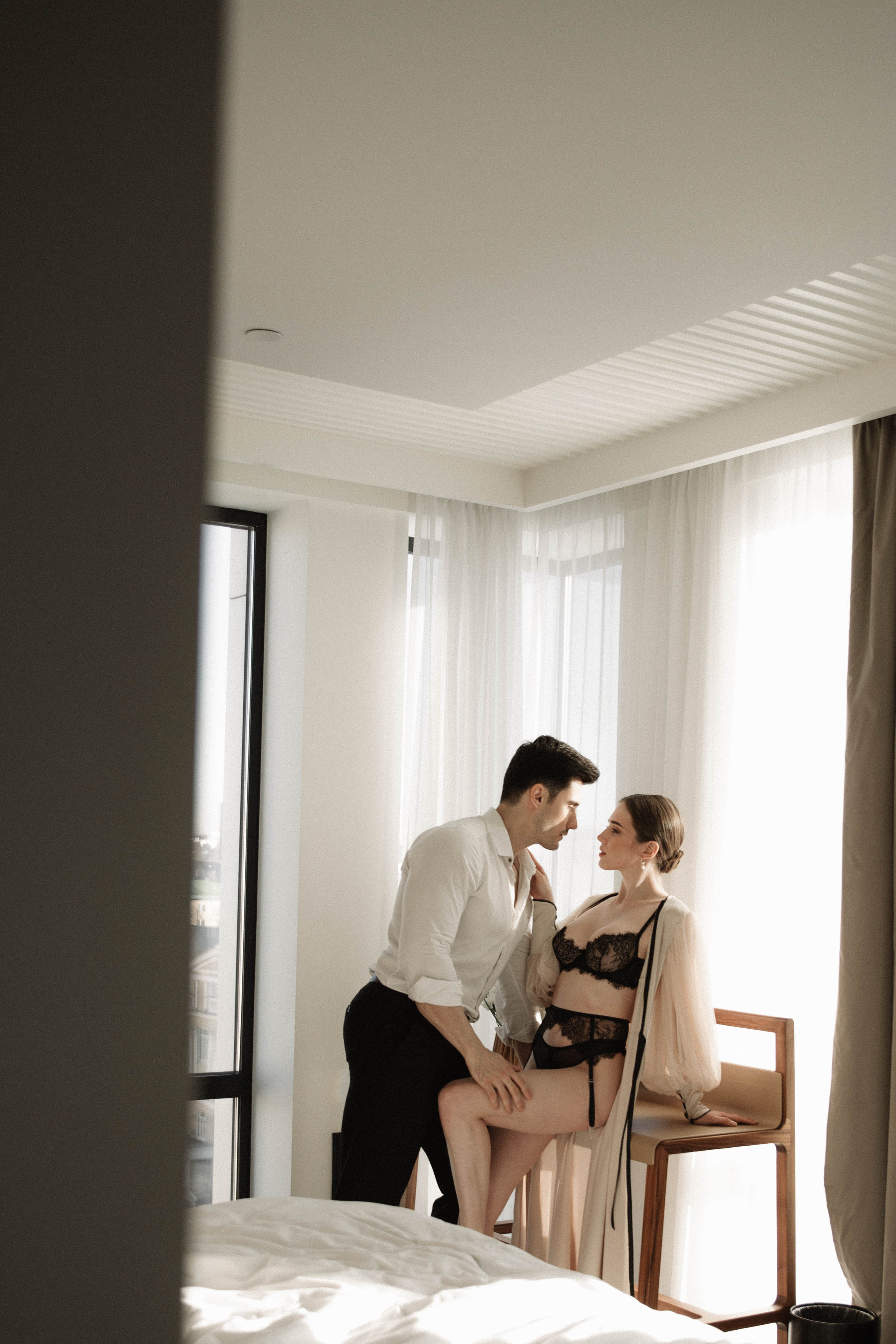 Совместные сборы в отеле. Ксюша и Кристиан. Wedding and family photographer Moscow Riyadh