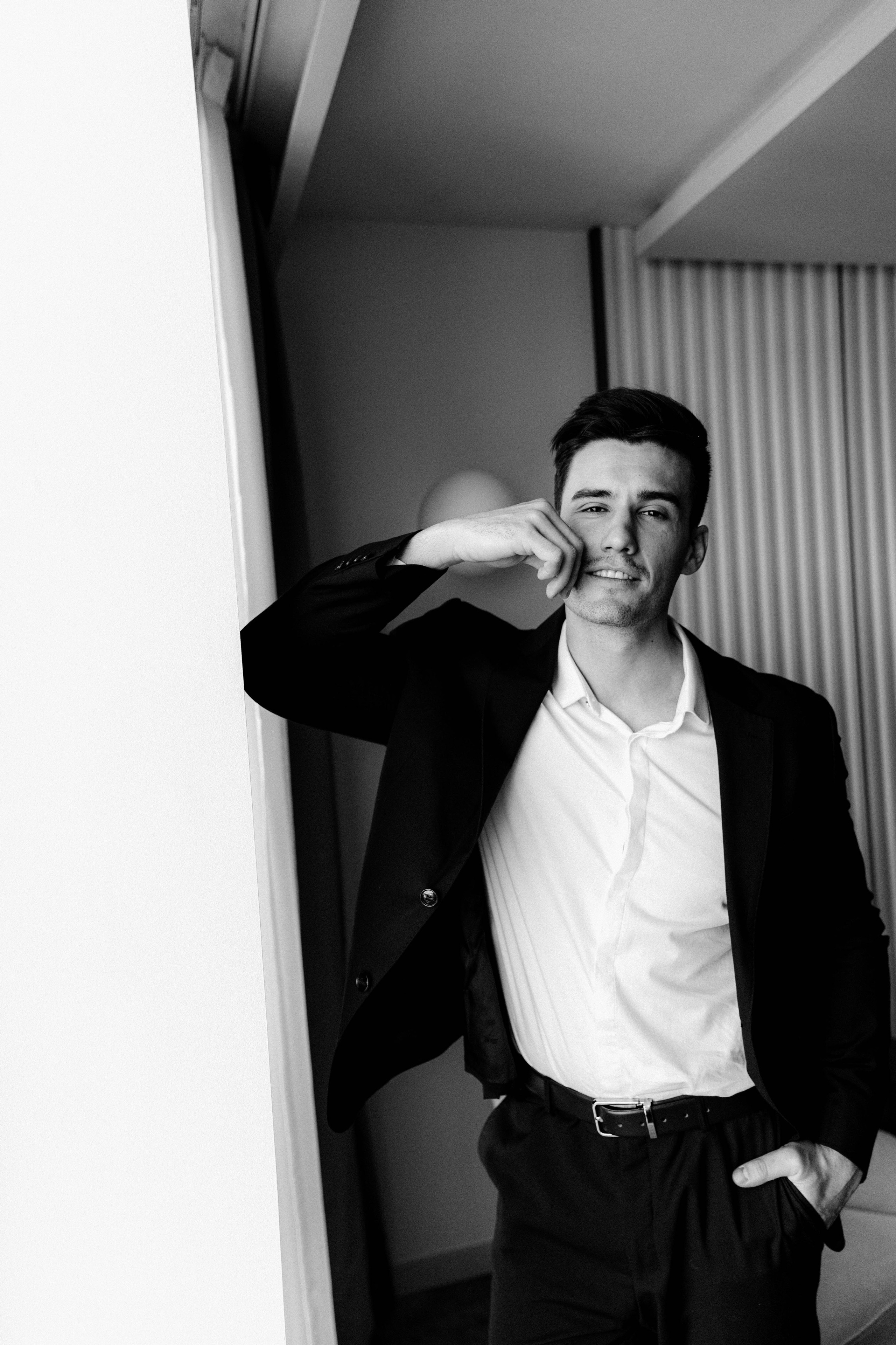 Совместные сборы в отеле. Ксюша и Кристиан. Wedding and family photographer Moscow Riyadh