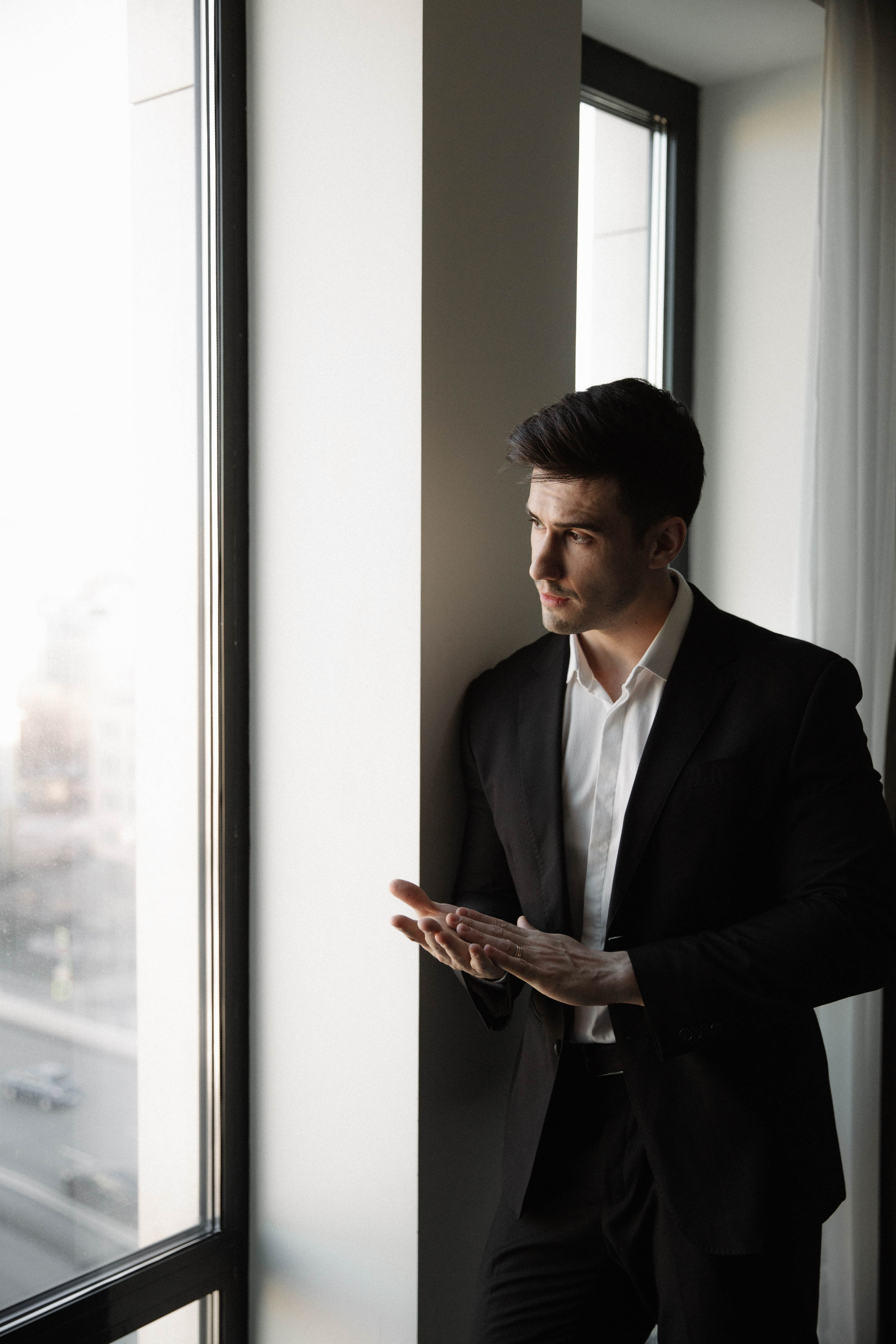 Совместные сборы в отеле. Ксюша и Кристиан. Wedding and family photographer Moscow Riyadh