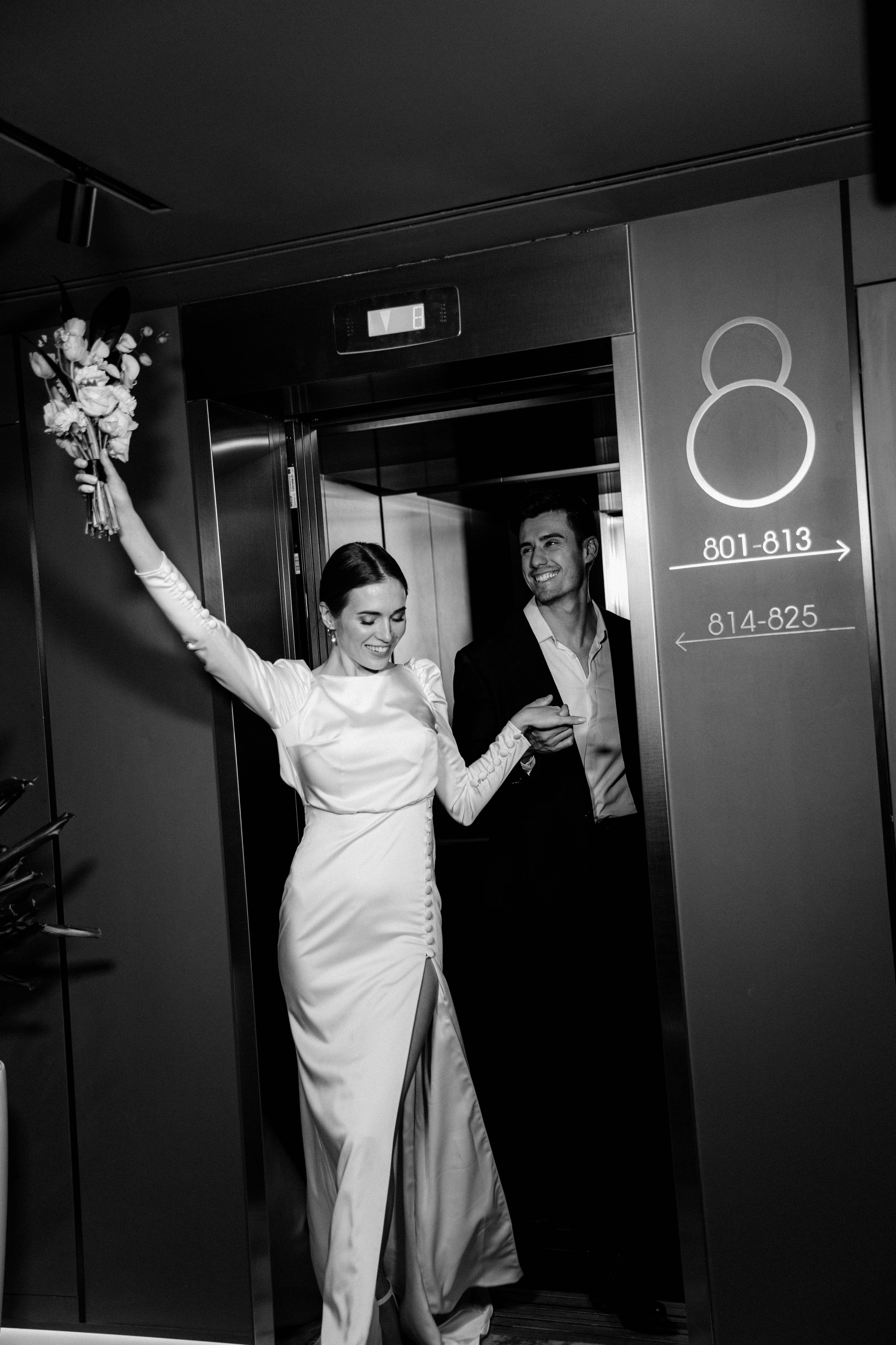 Совместные сборы в отеле. Ксюша и Кристиан. Wedding and family photographer Moscow Riyadh