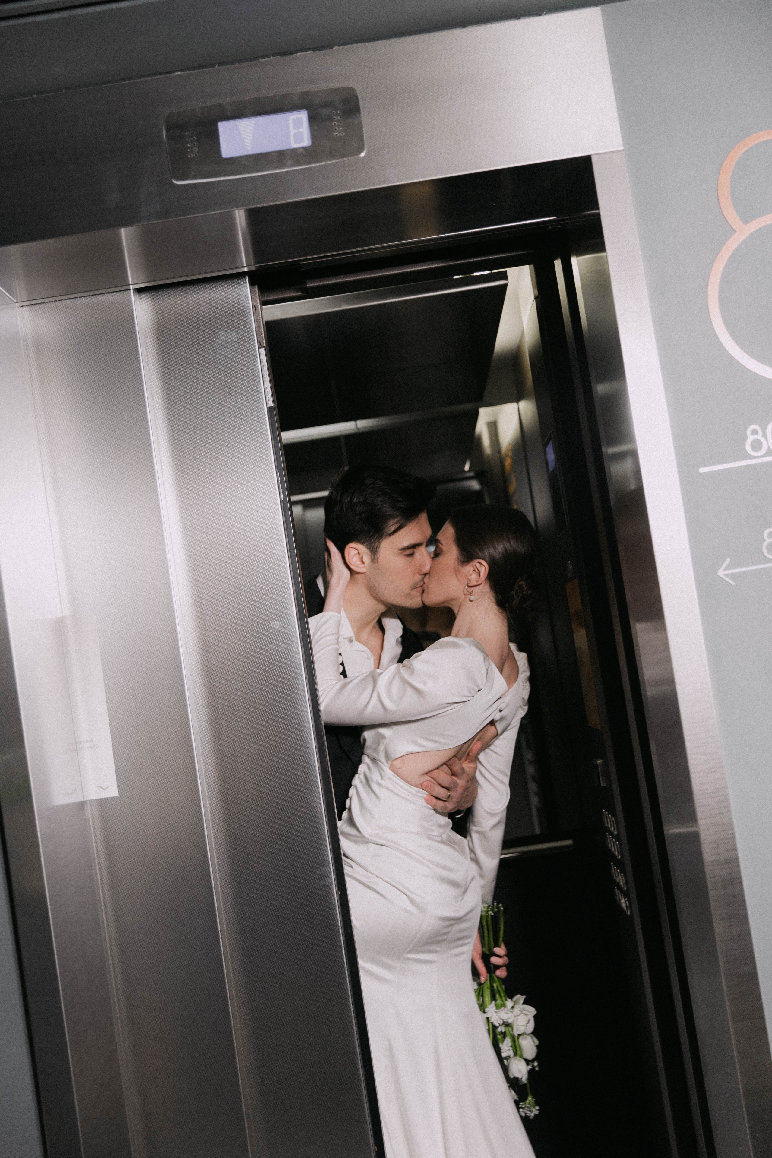 Совместные сборы в отеле. Ксюша и Кристиан. Wedding and family photographer Moscow Riyadh