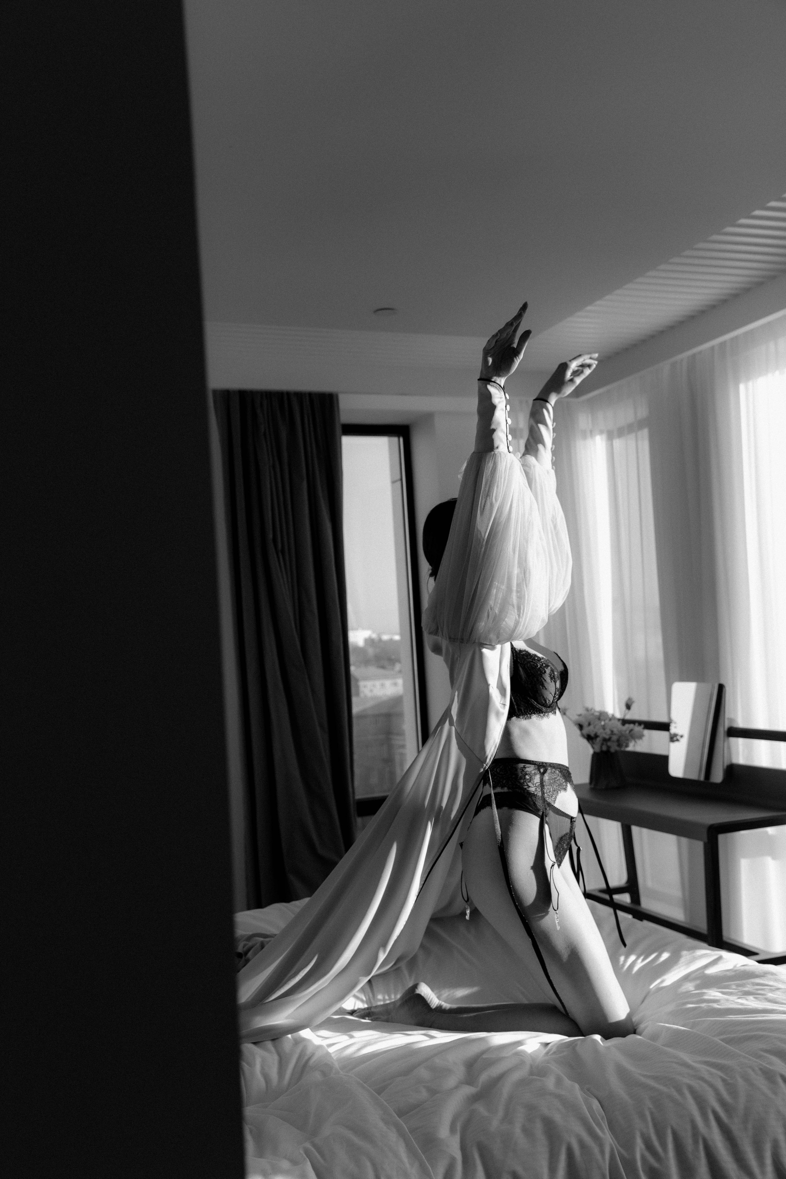 Совместные сборы в отеле. Ксюша и Кристиан. Wedding and family photographer Moscow Riyadh