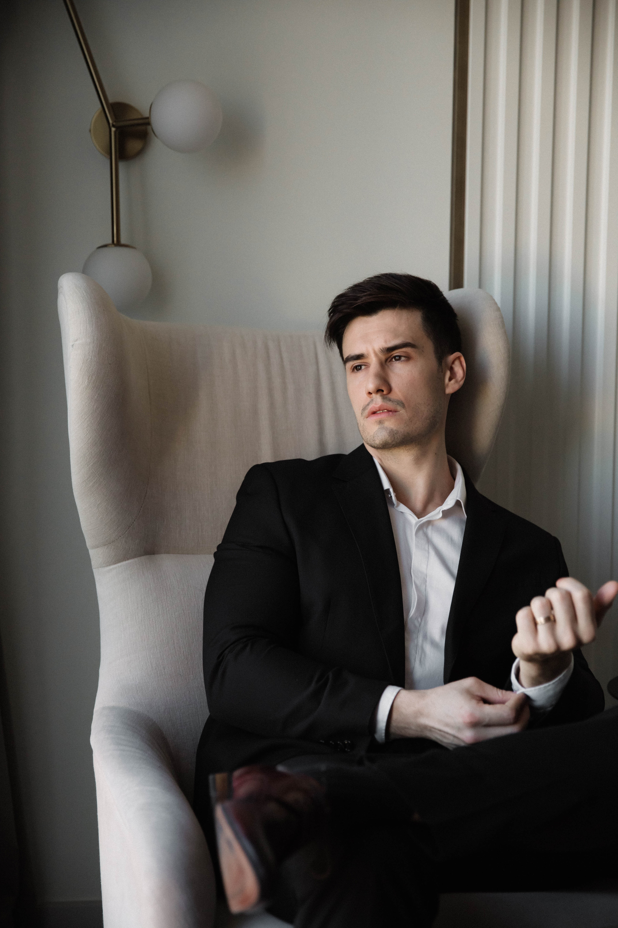 Совместные сборы в отеле. Ксюша и Кристиан. Wedding and family photographer Moscow Riyadh