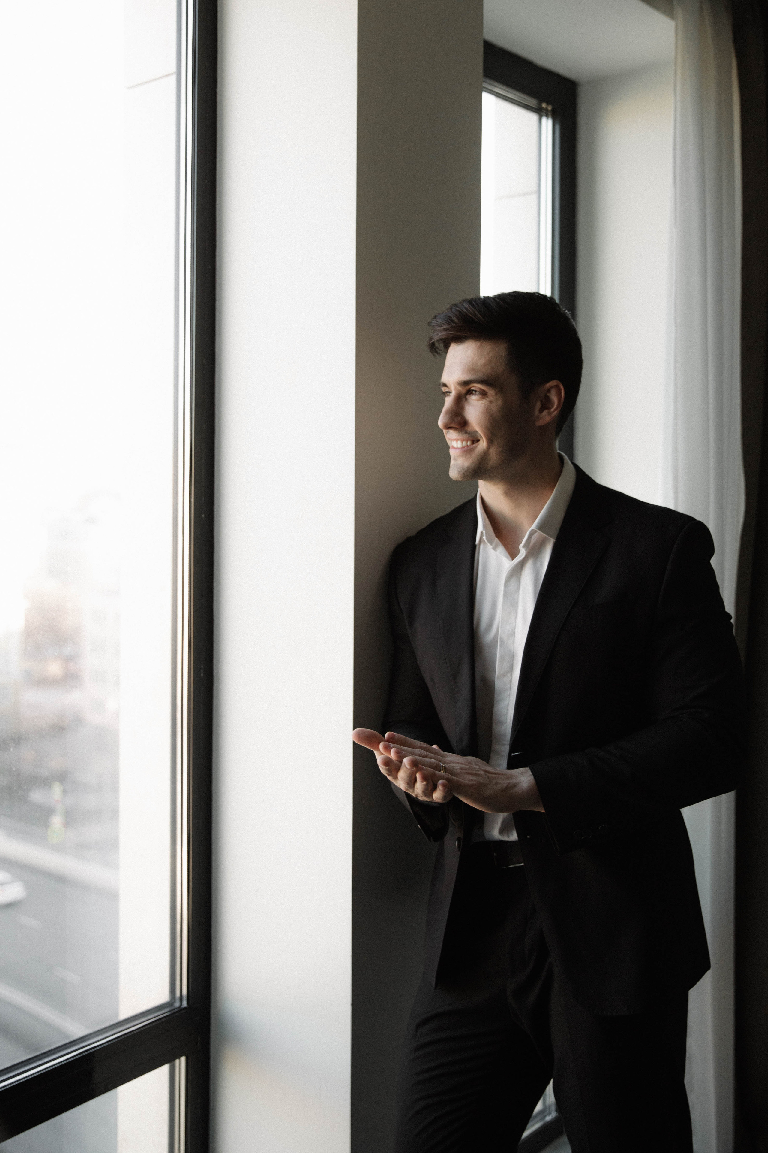 Совместные сборы в отеле. Ксюша и Кристиан. Wedding and family photographer Moscow Riyadh