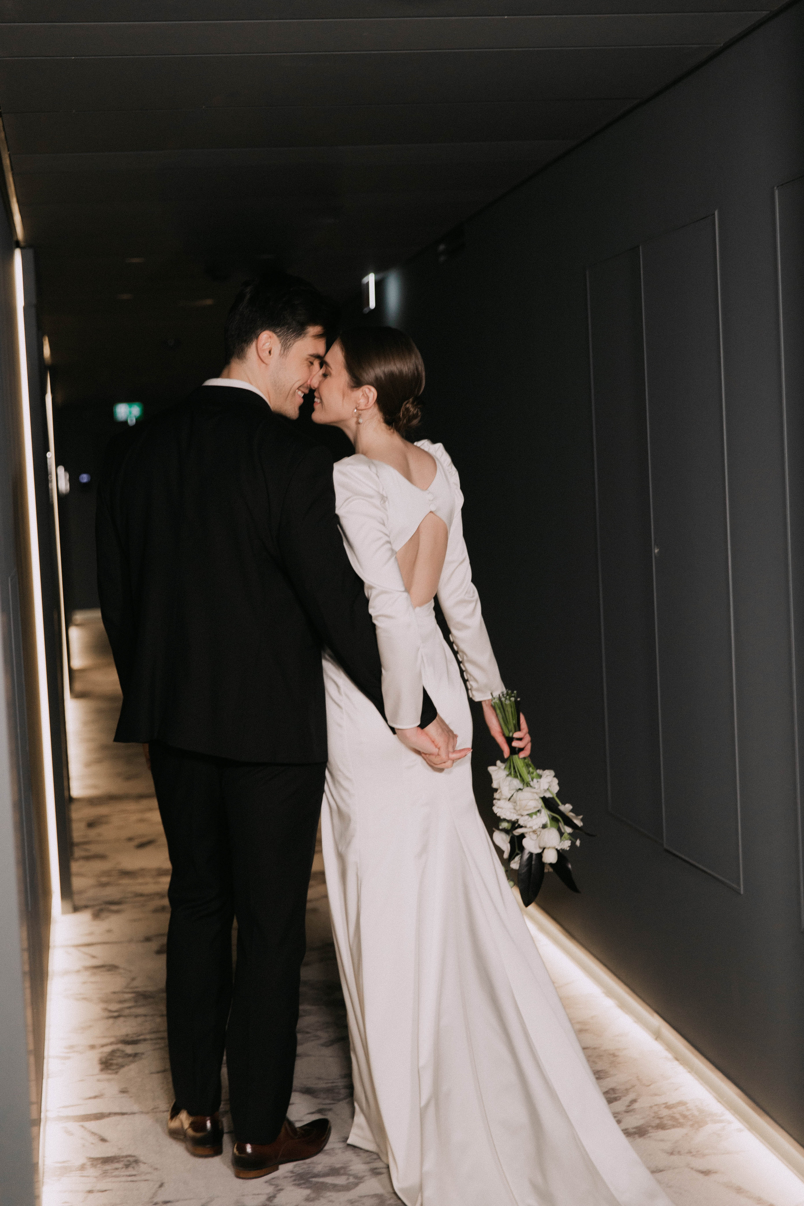 Совместные сборы в отеле. Ксюша и Кристиан. Wedding and family photographer Moscow Riyadh