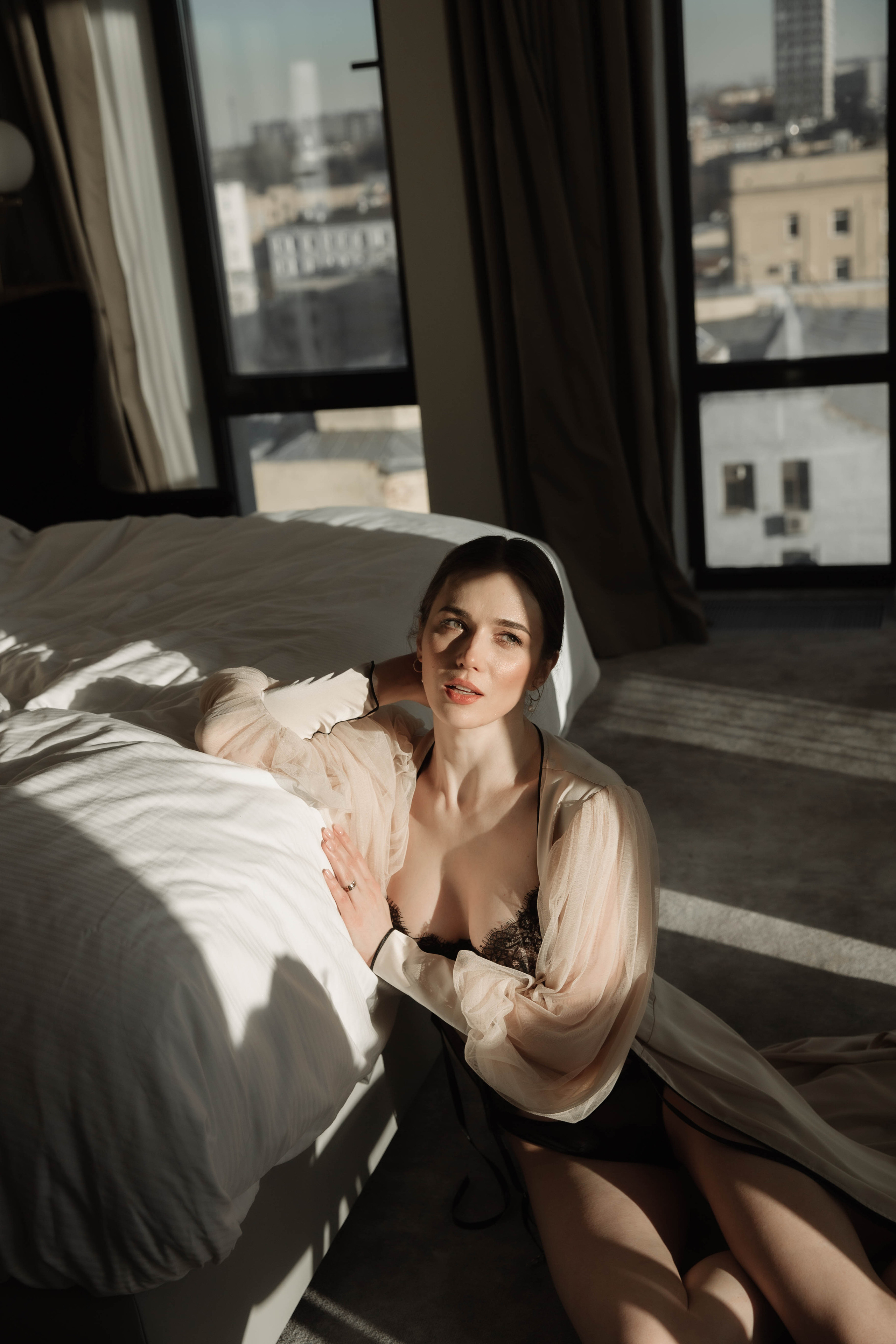 Совместные сборы в отеле. Ксюша и Кристиан. Wedding and family photographer Moscow Riyadh