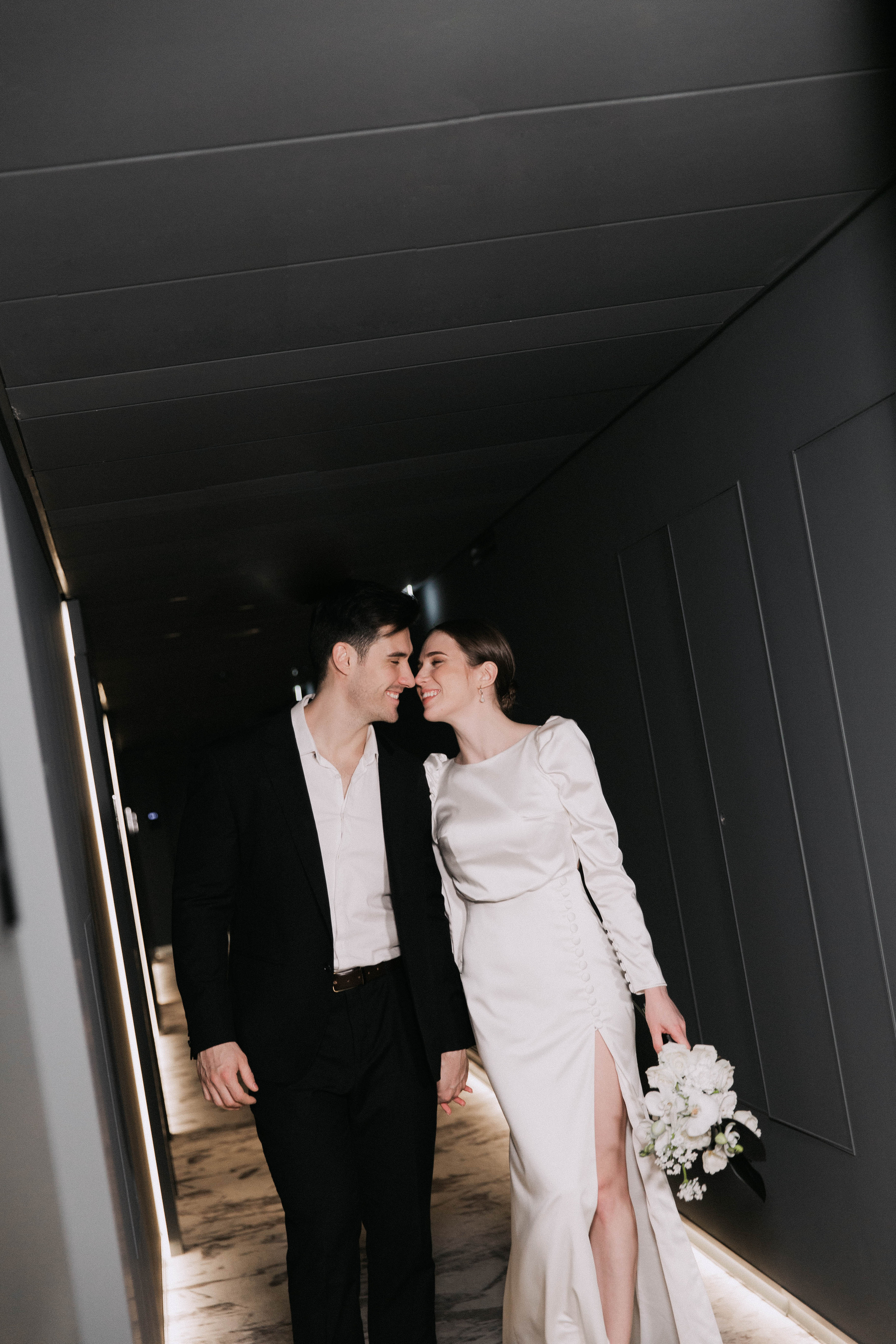 Совместные сборы в отеле. Ксюша и Кристиан. Wedding and family photographer Moscow Riyadh