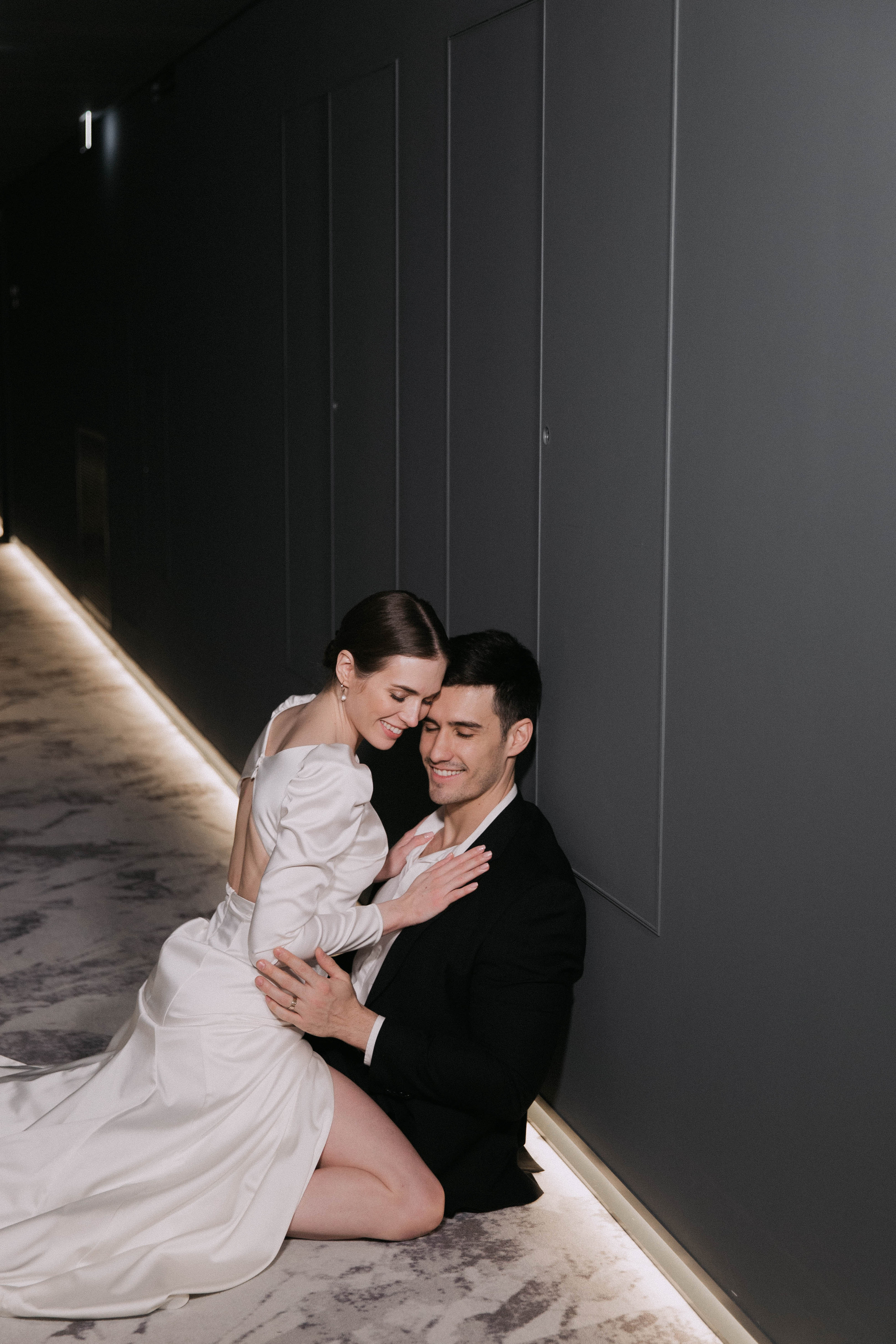 Совместные сборы в отеле. Ксюша и Кристиан. Wedding and family photographer Moscow Riyadh