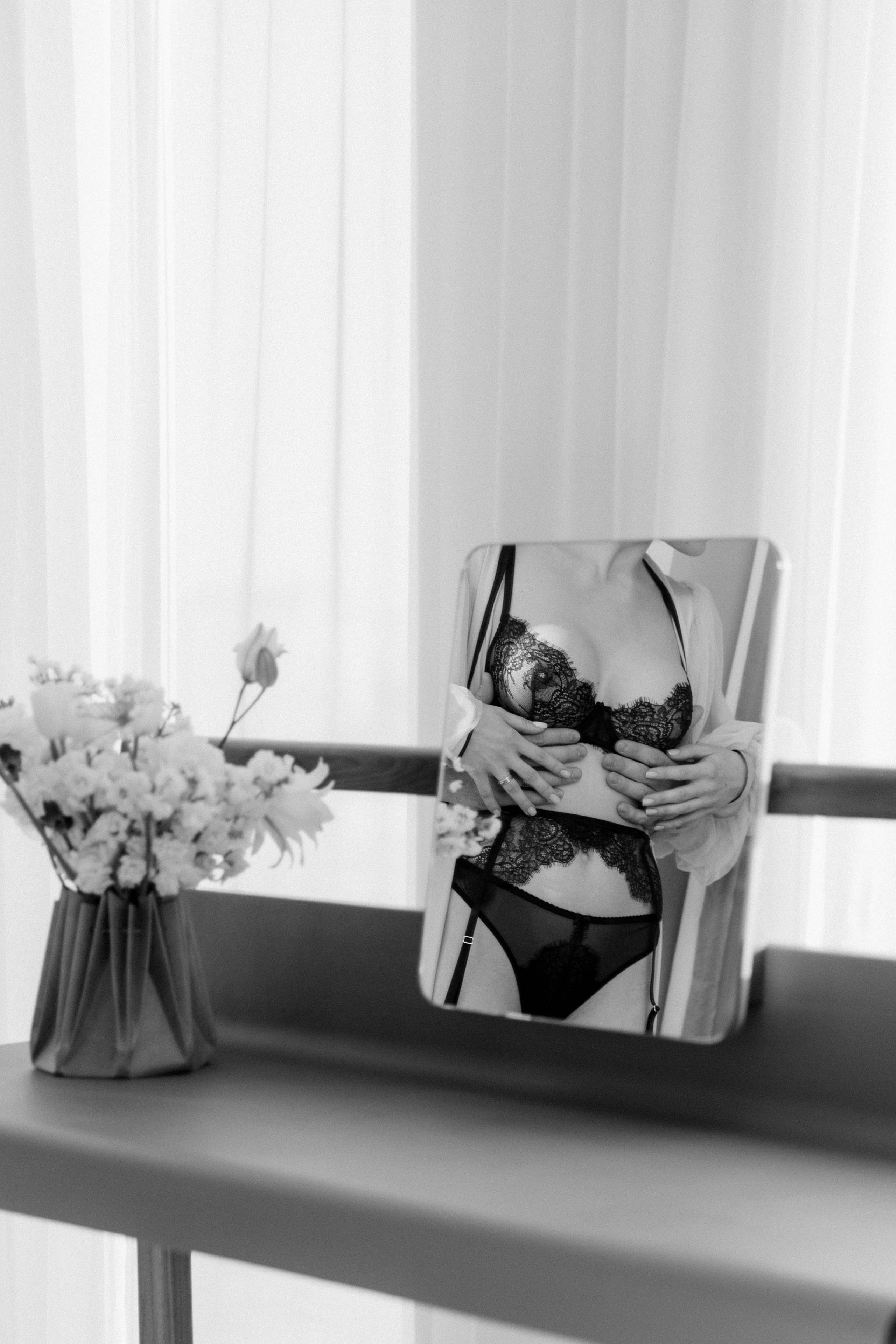 Совместные сборы в отеле. Ксюша и Кристиан. Wedding and family photographer Moscow Riyadh