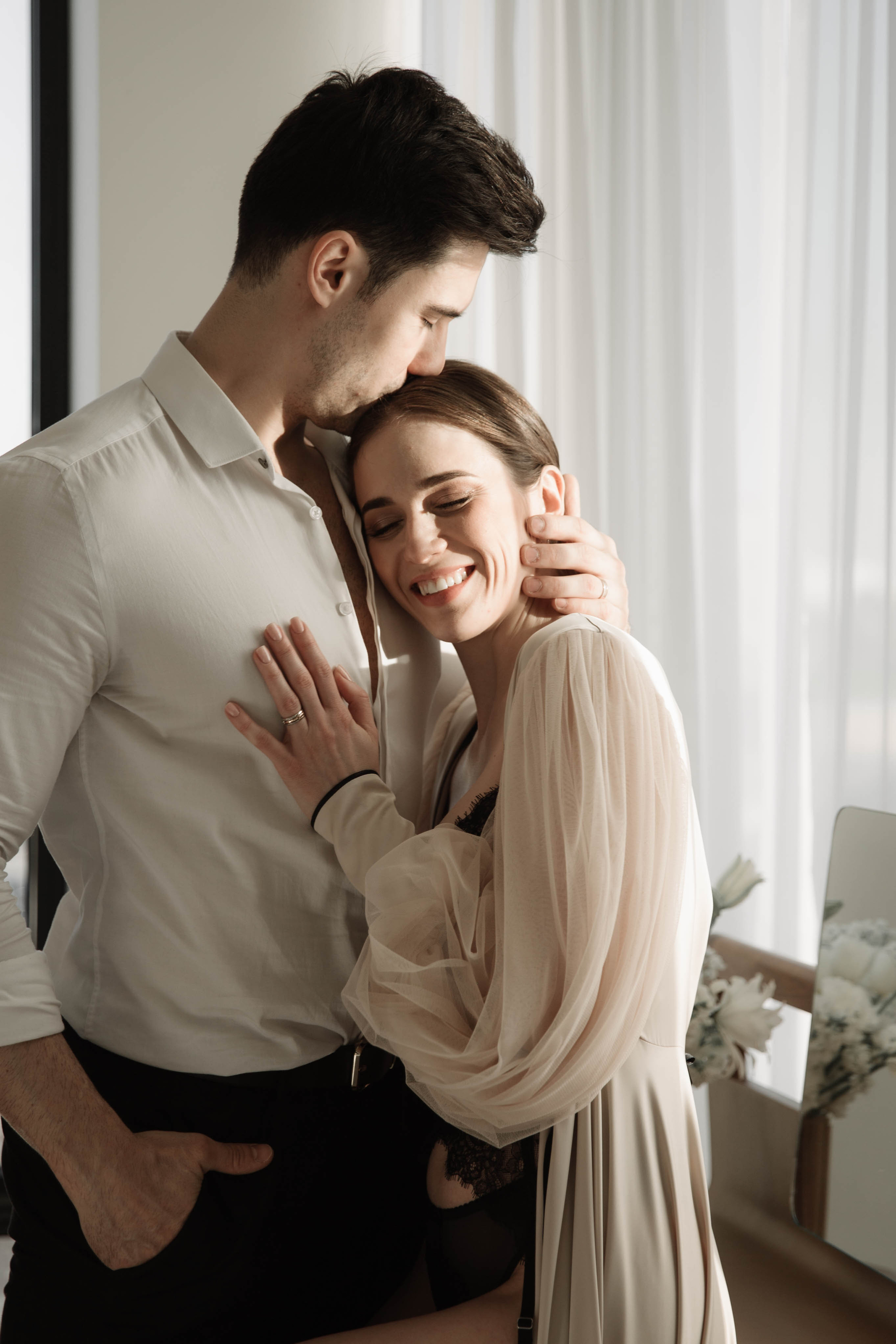 Совместные сборы в отеле. Ксюша и Кристиан. Wedding and family photographer Moscow Riyadh