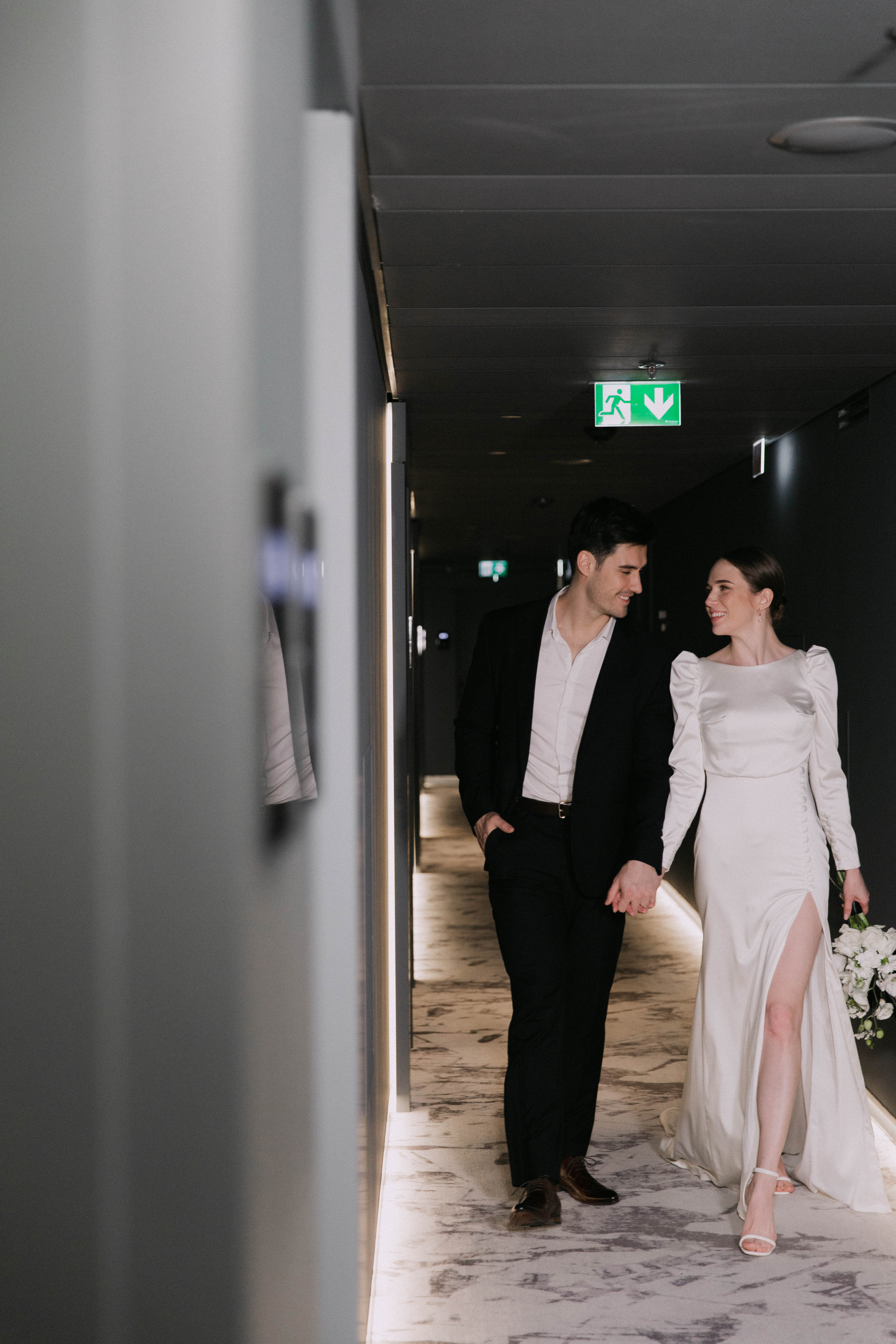 Совместные сборы в отеле. Ксюша и Кристиан. Wedding and family photographer Moscow Riyadh