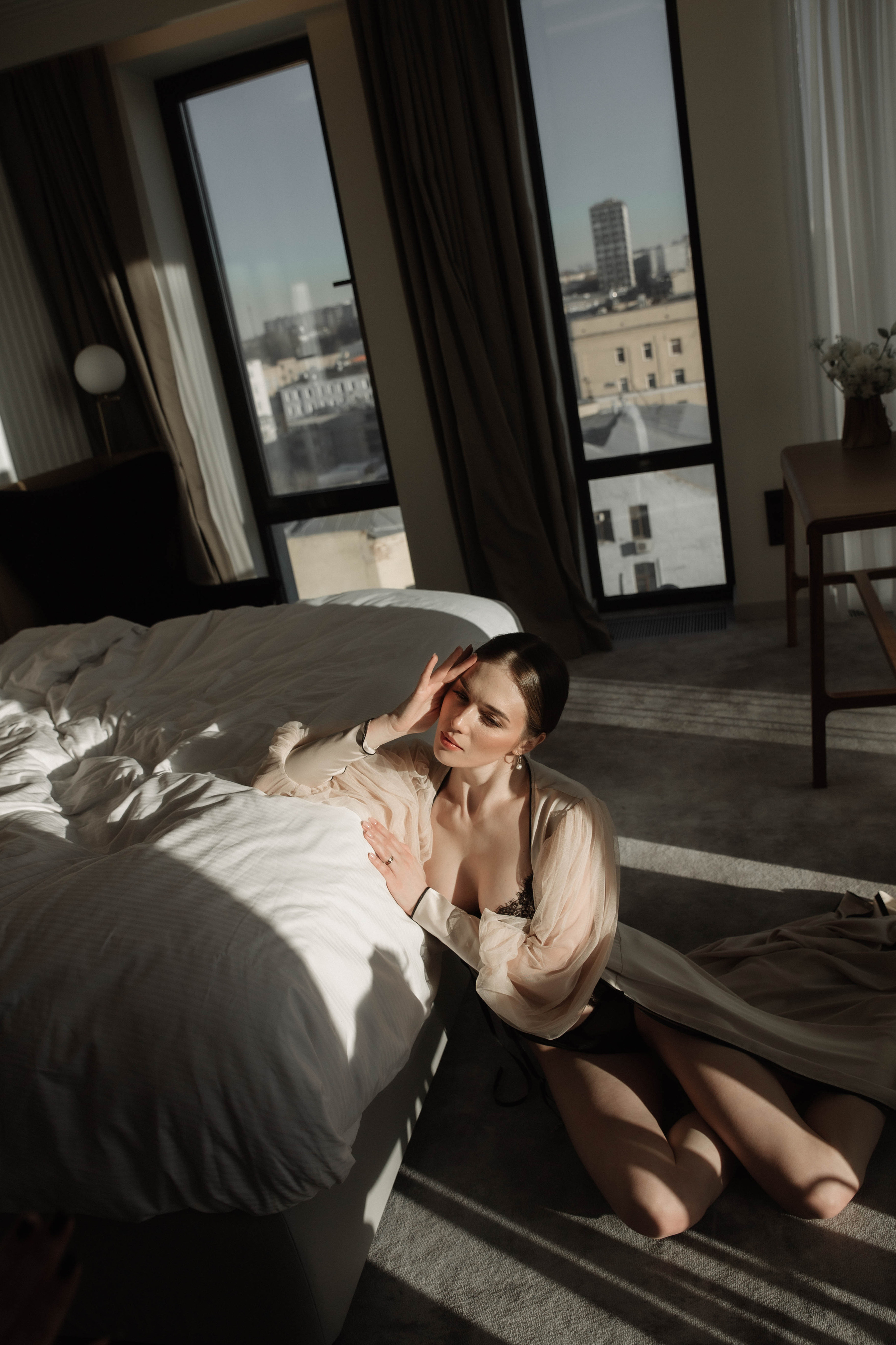 Совместные сборы в отеле. Ксюша и Кристиан. Wedding and family photographer Moscow Riyadh