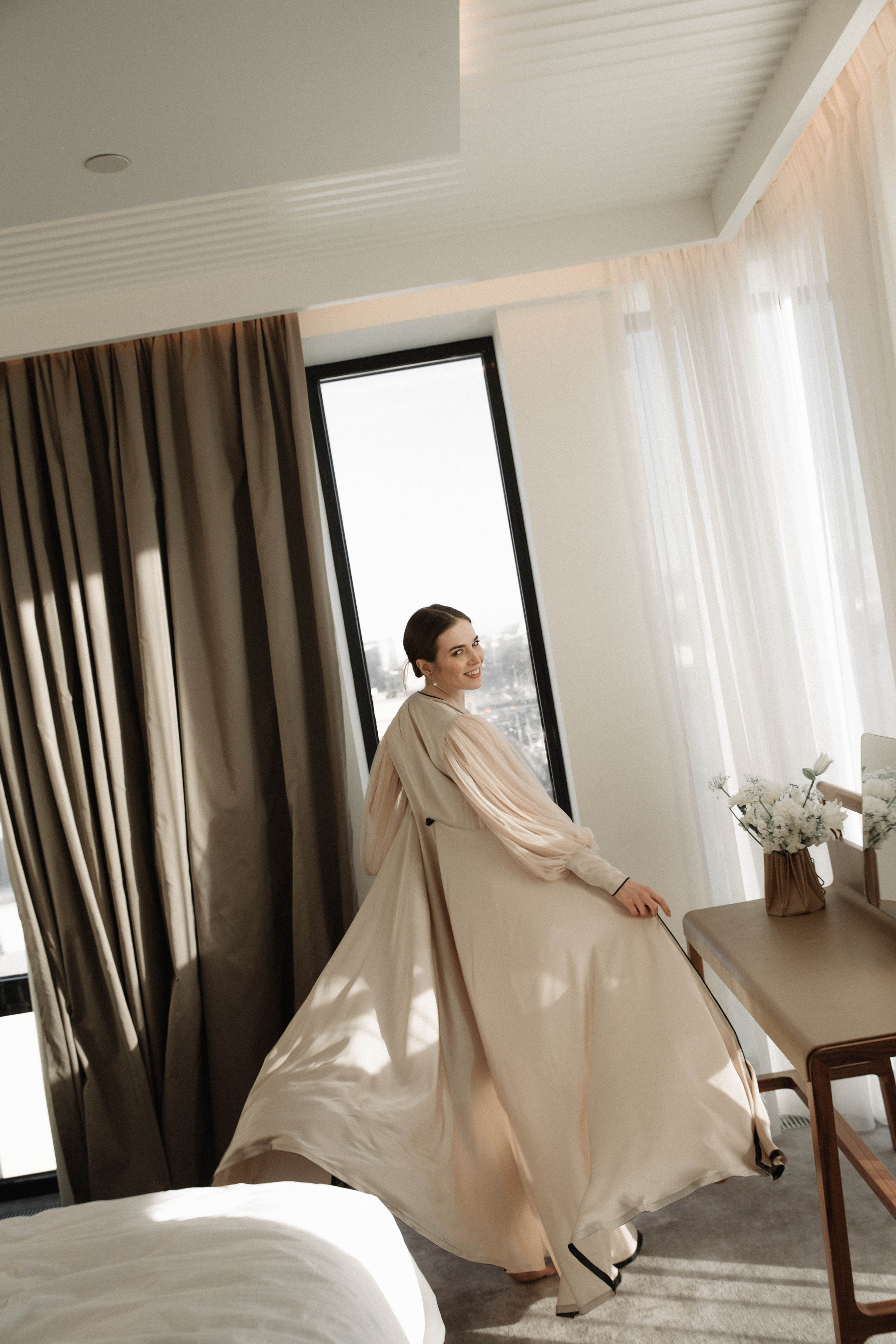 Совместные сборы в отеле. Ксюша и Кристиан. Wedding and family photographer Moscow Riyadh