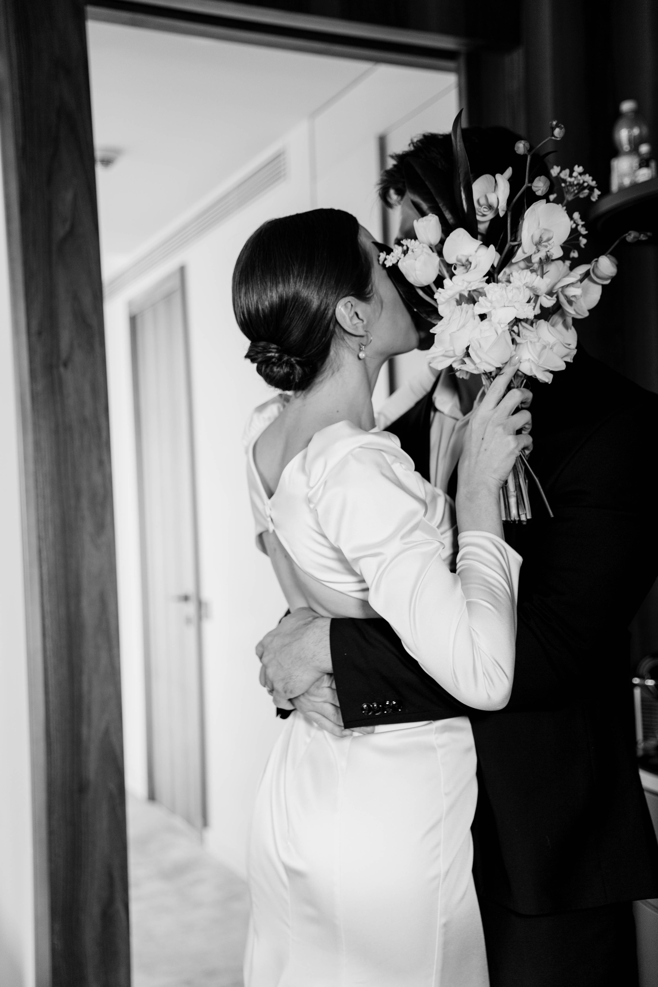 Совместные сборы в отеле. Ксюша и Кристиан. Wedding and family photographer Moscow Riyadh