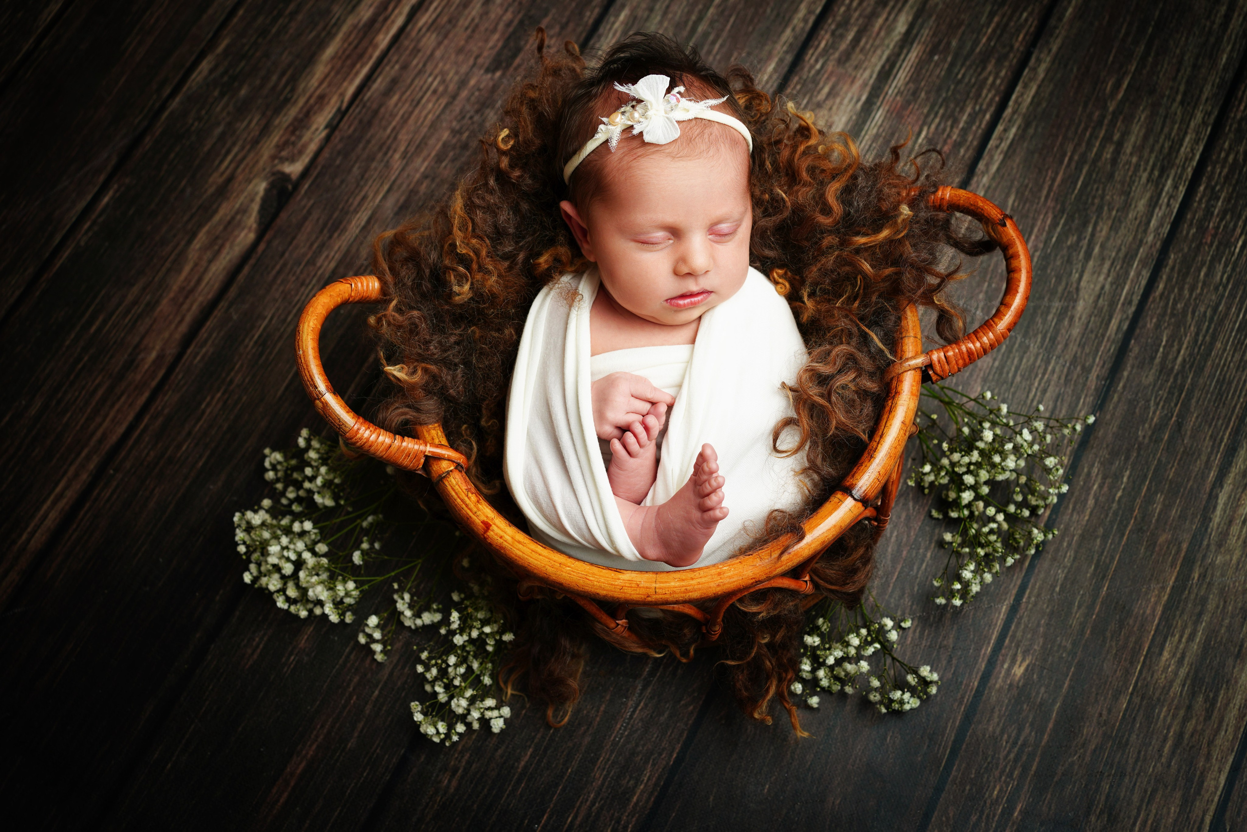 Splash-Seite mit Fotos des Fotografen. Neugeborenenfotografin und Retoucher in Augsburg Nastassia Schneider