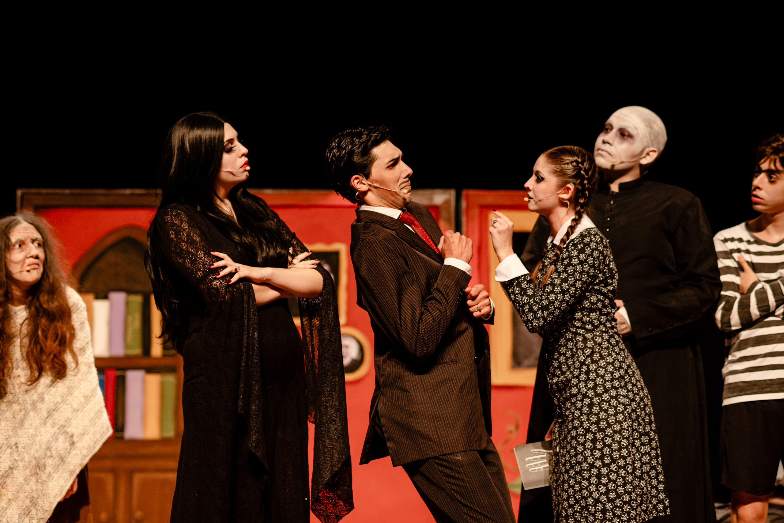 Espetáculo A Família Addams — Grupo de Teatro Univali