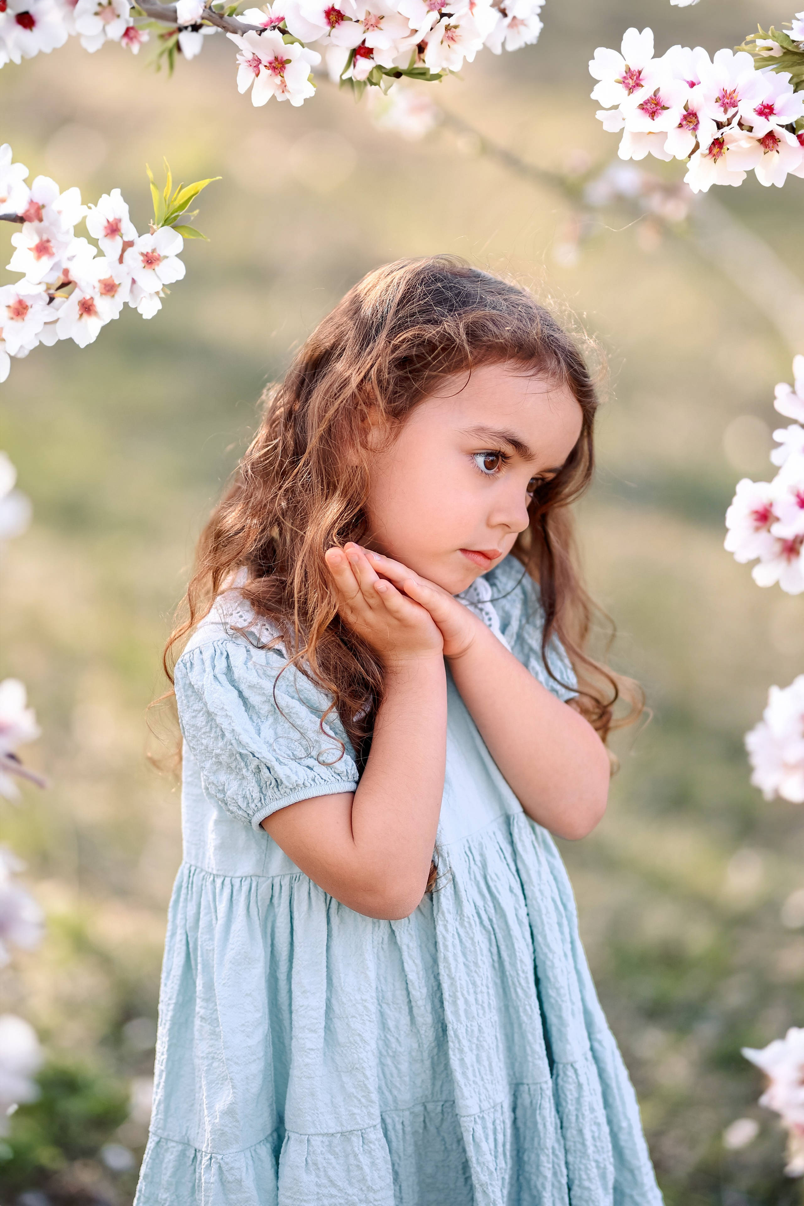 Фотосессия в цветущем миндале. Фотограф в Турции, Анталии, Кемере, Белеке, Сиде, Каше, Калкане, Фетхие