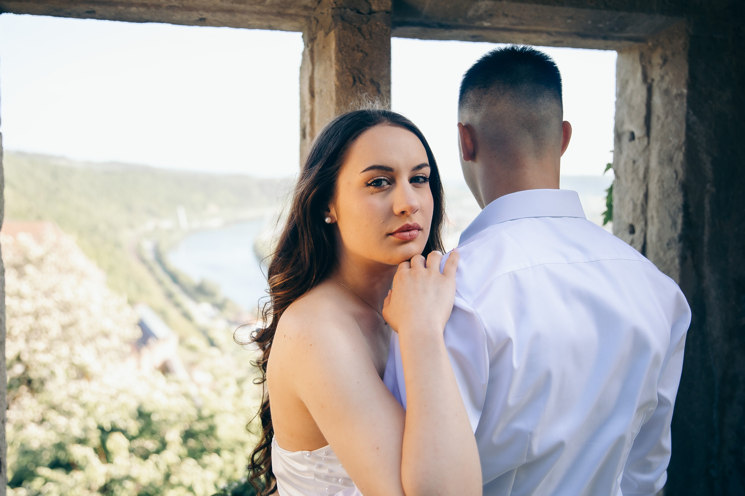Brautpaarshooting auf Burg Hornberg. Fotograf für Hochzeits- und Familienfotos in Buchen (Odenwald) Mosbach