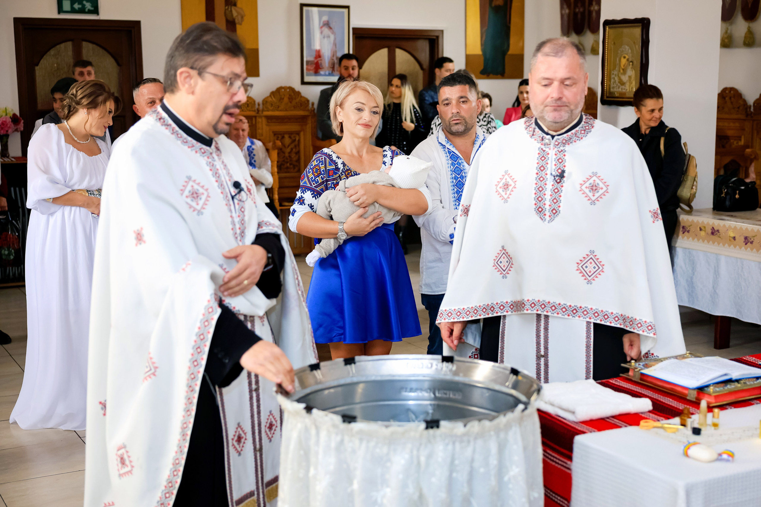 Andrei Sebastian. Moments By Gub