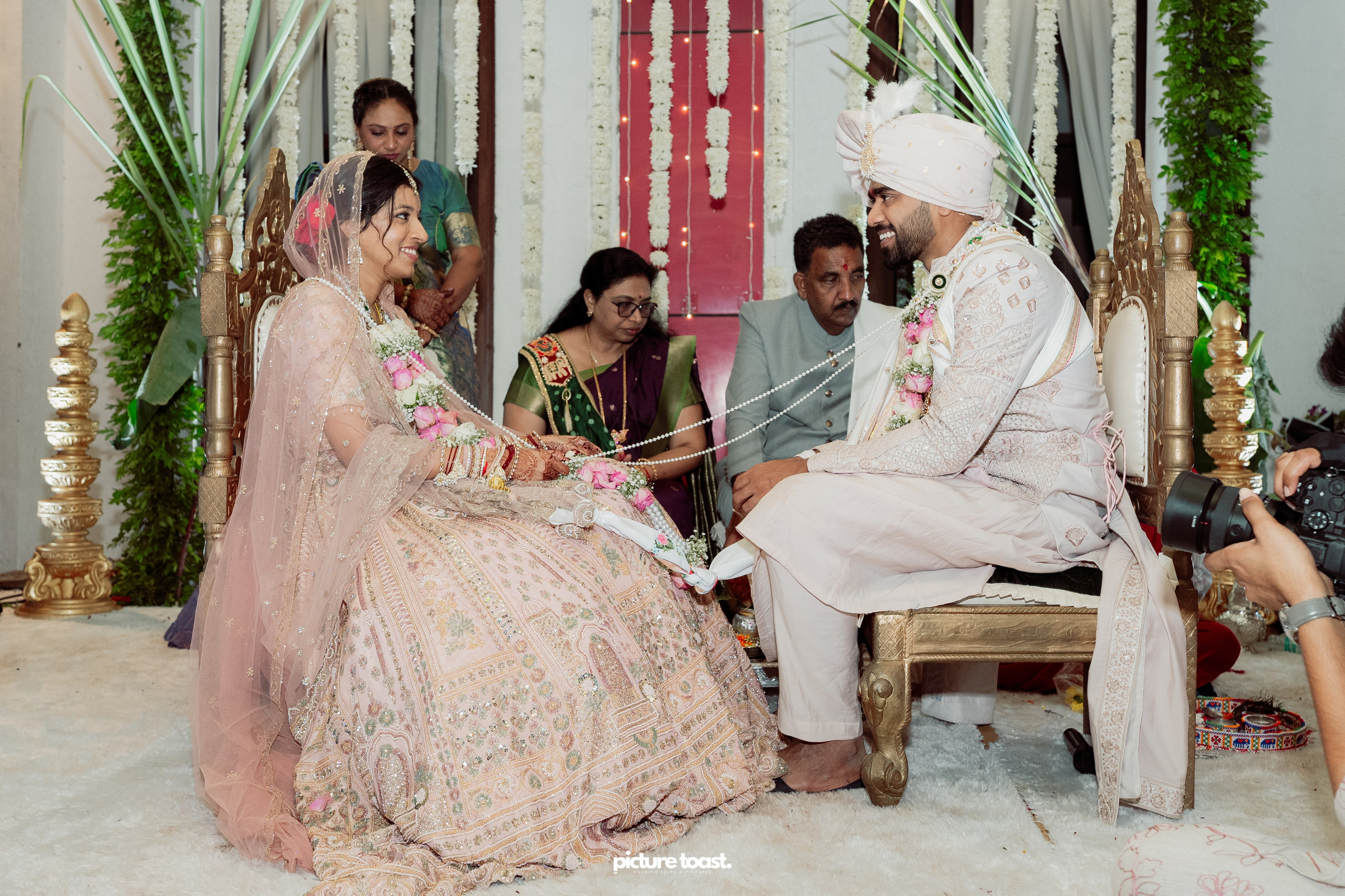 Gujarathi Wedding! Ft. Sahil & Thanima. Fine art Wedding Photographers in India & Canada