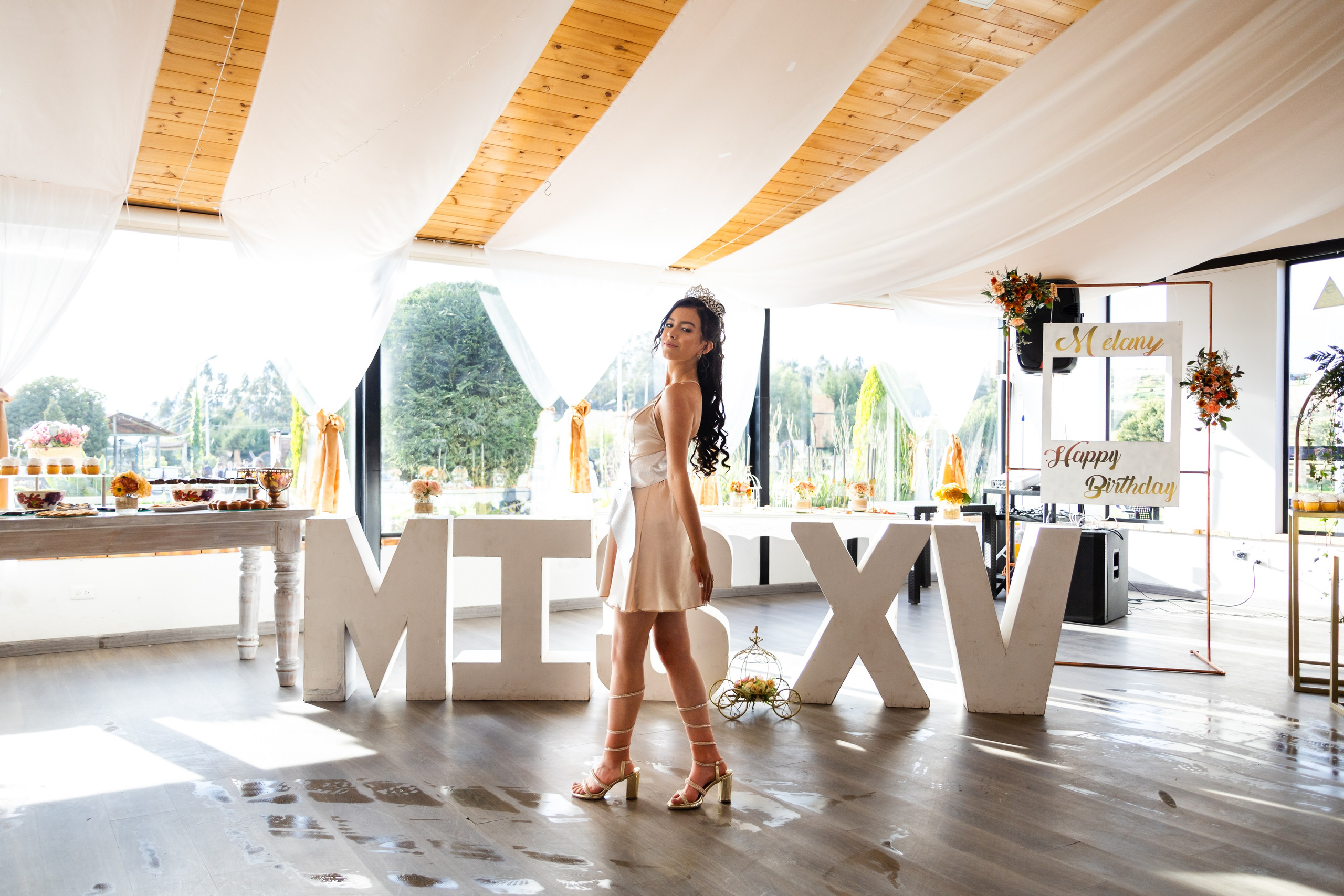 XV MELANY