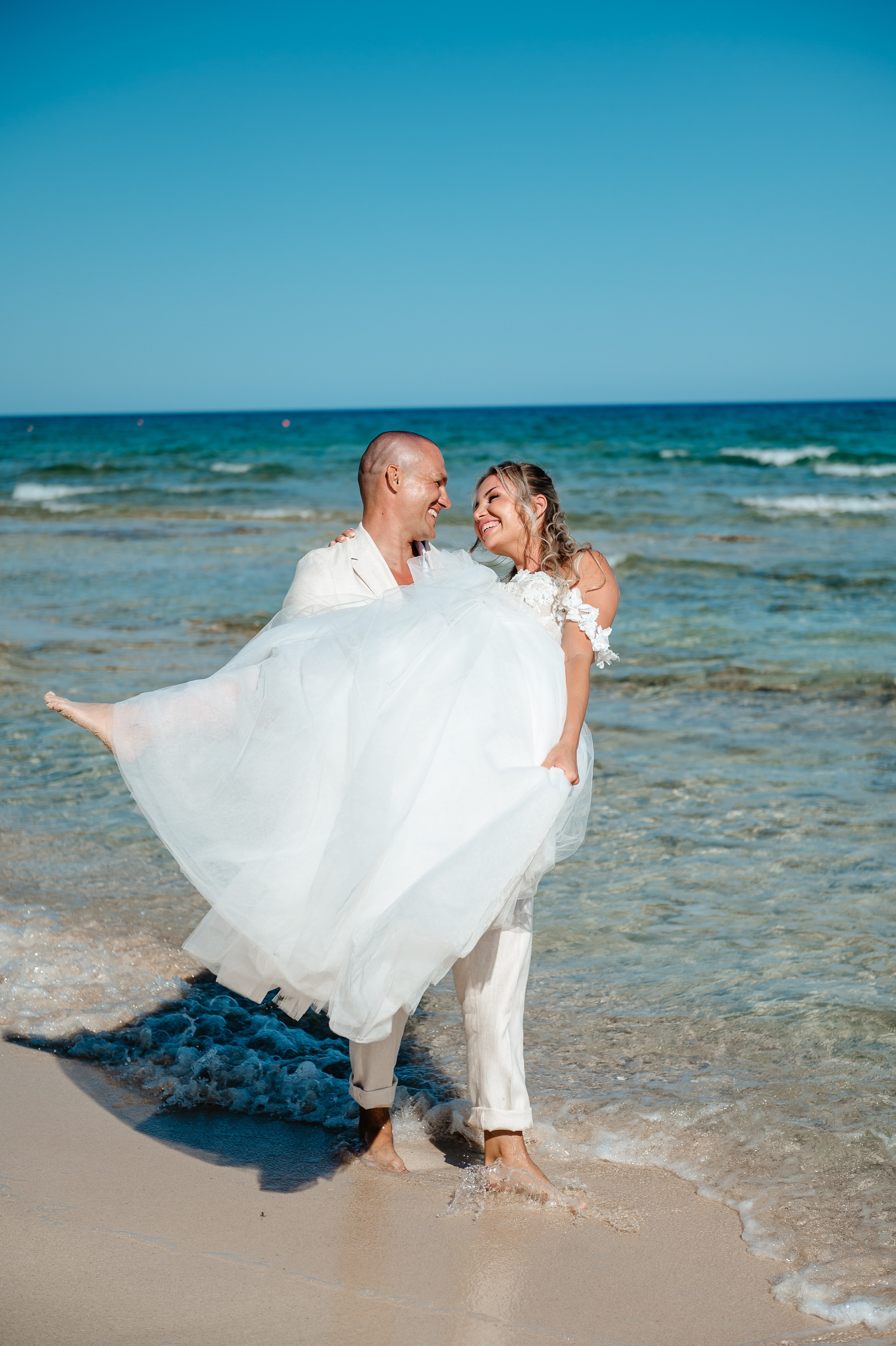 Sirens beach ceremony. AdrianOltean.wfolio.pro